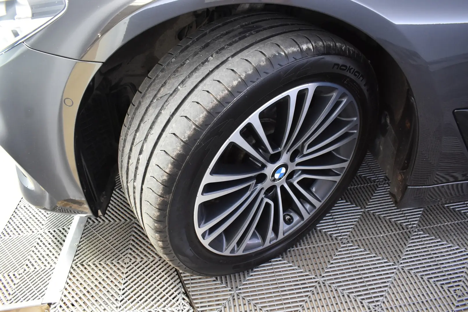 Car Image - JmeRkdVXba4lr2XKBFfdE