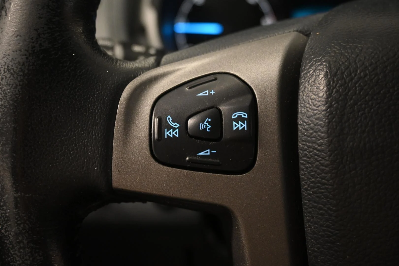 Car Image - 2qFN6lruA55YHqTQMPhTdb