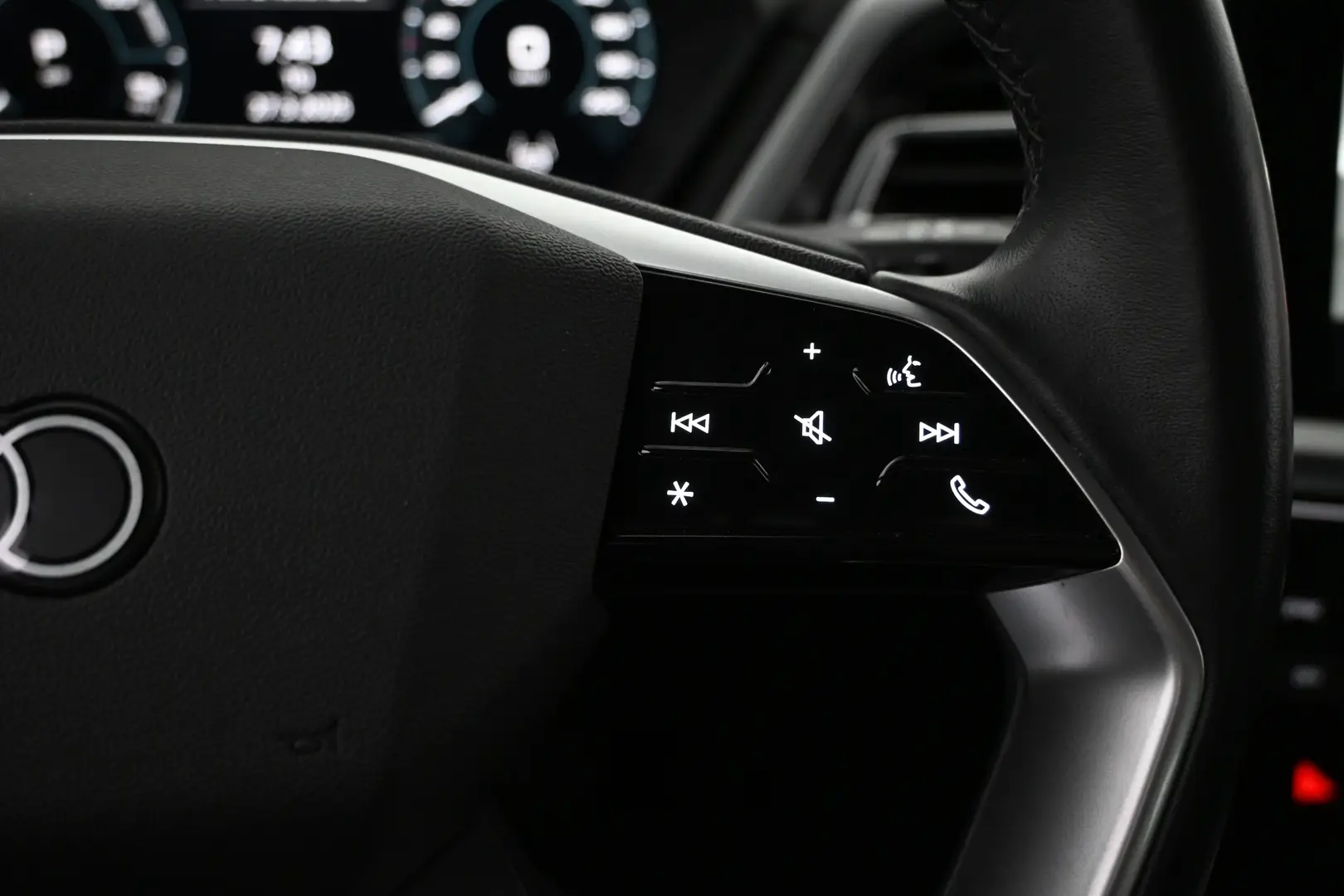 Car Image - 1CSIqdRZIsW43YDHMtjLnx