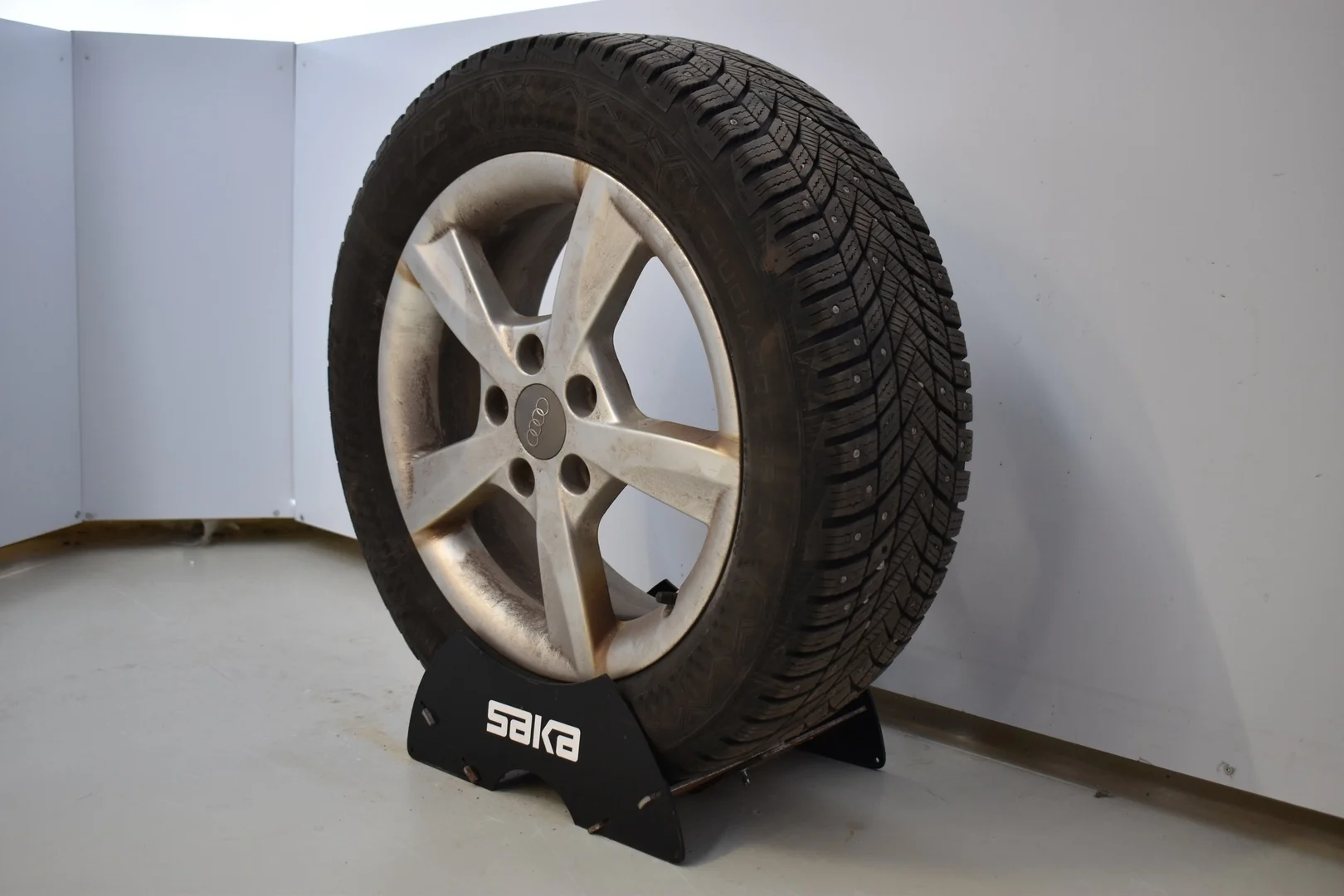 Car Image - 7BMneGf5FV9TYec97tGpll