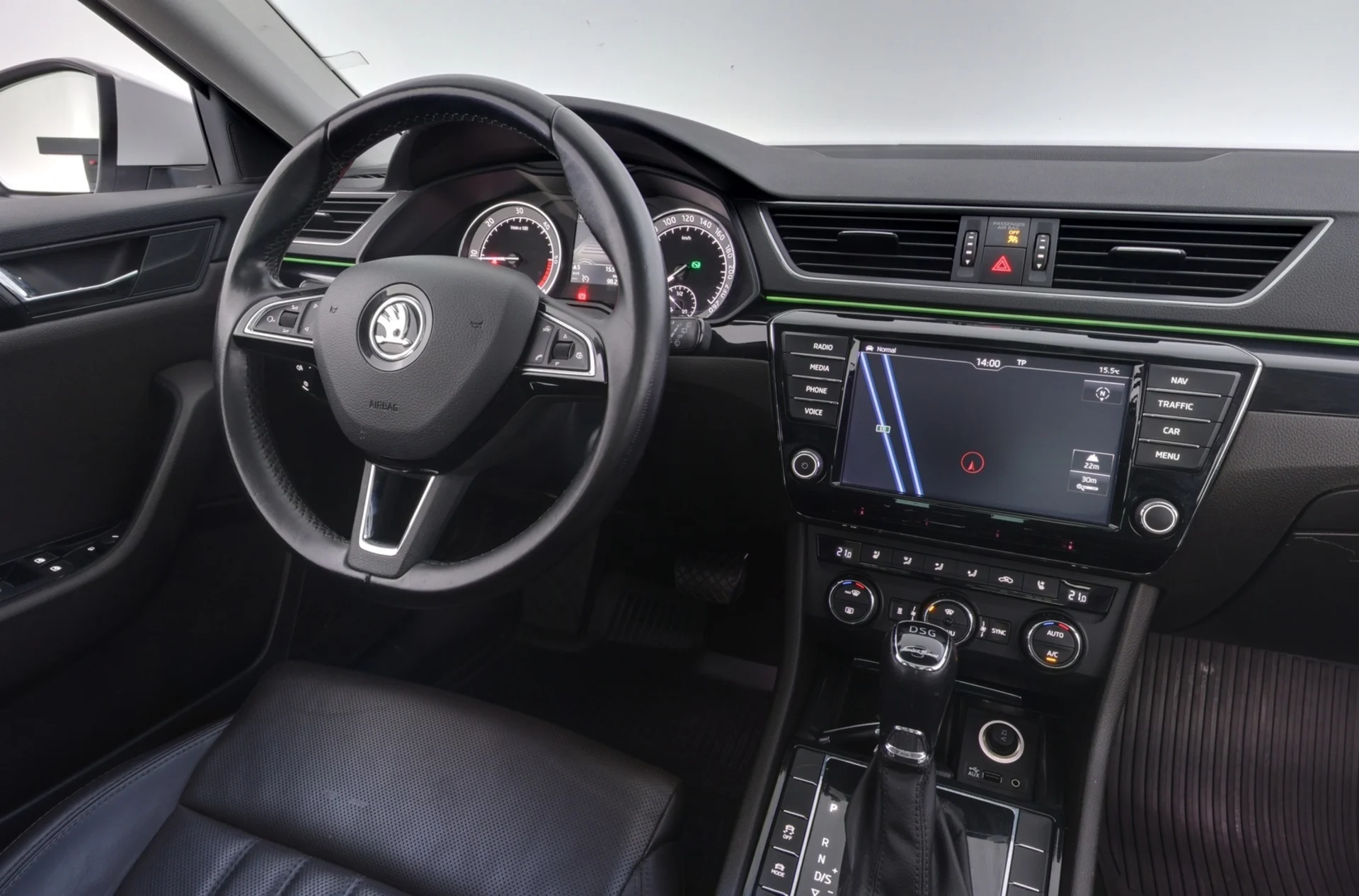 Car Image - 3cg8e9y12WzkCdigtxznQv