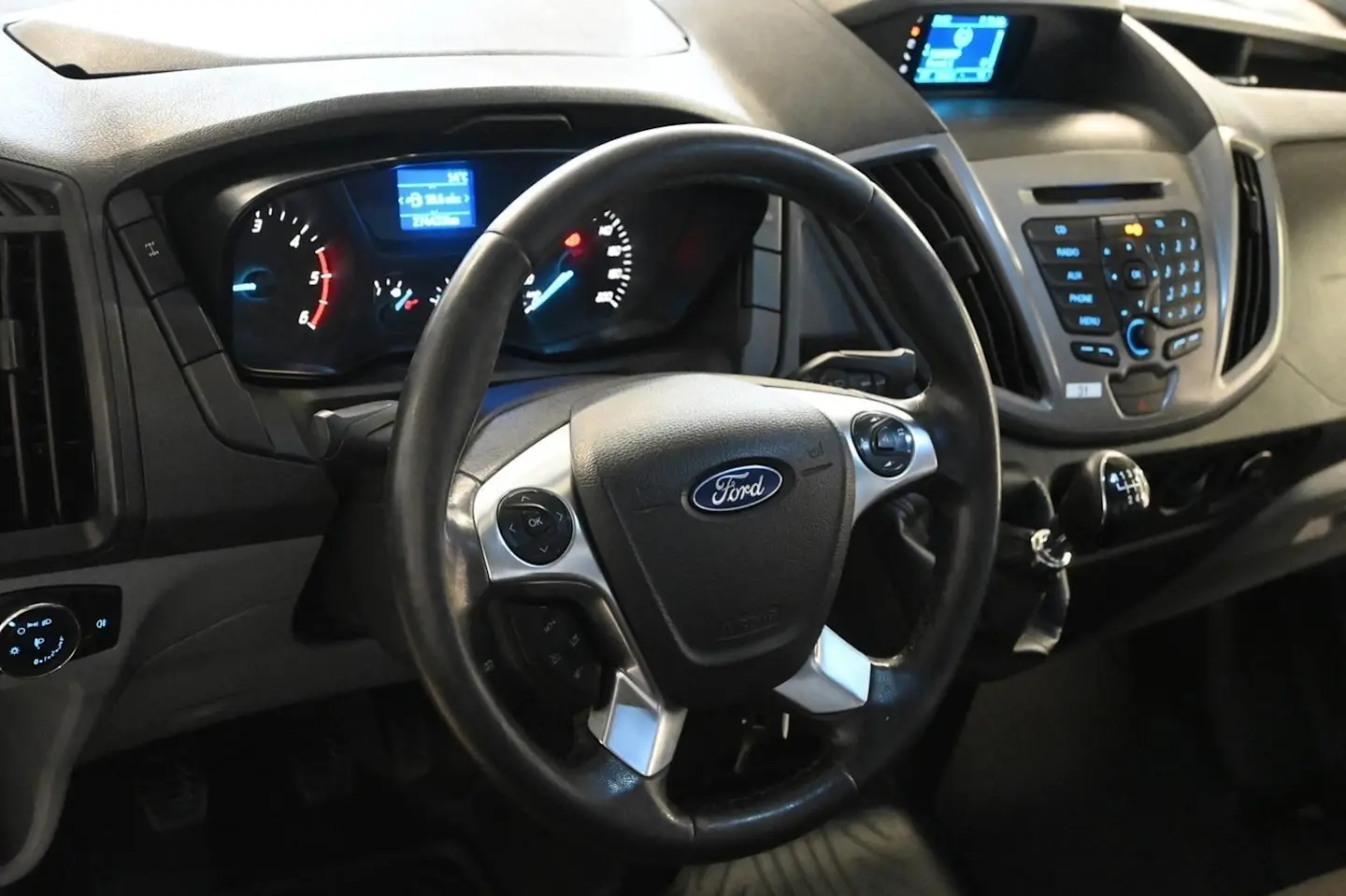 Car Image - 5VvRYr90l0HgvO82zZmHra