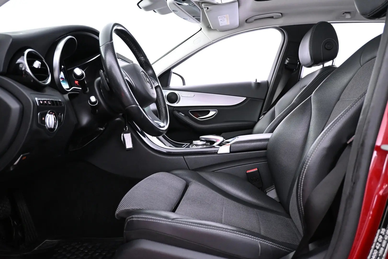 Car Image - 5a1ZaSGWu4Rmvm6DrLv7Of