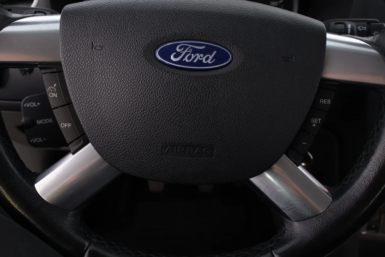 Car Image - 5BkovK2RqsnoLsWGKXlFkw