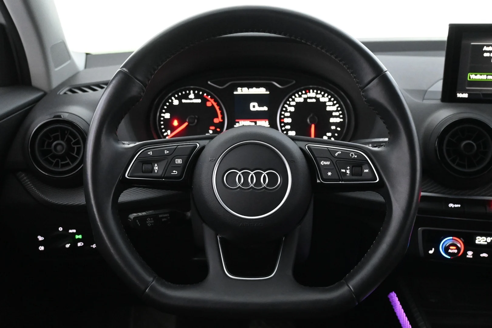 Car Image - 51eGgDoCKMU6rs3G8QoqMn