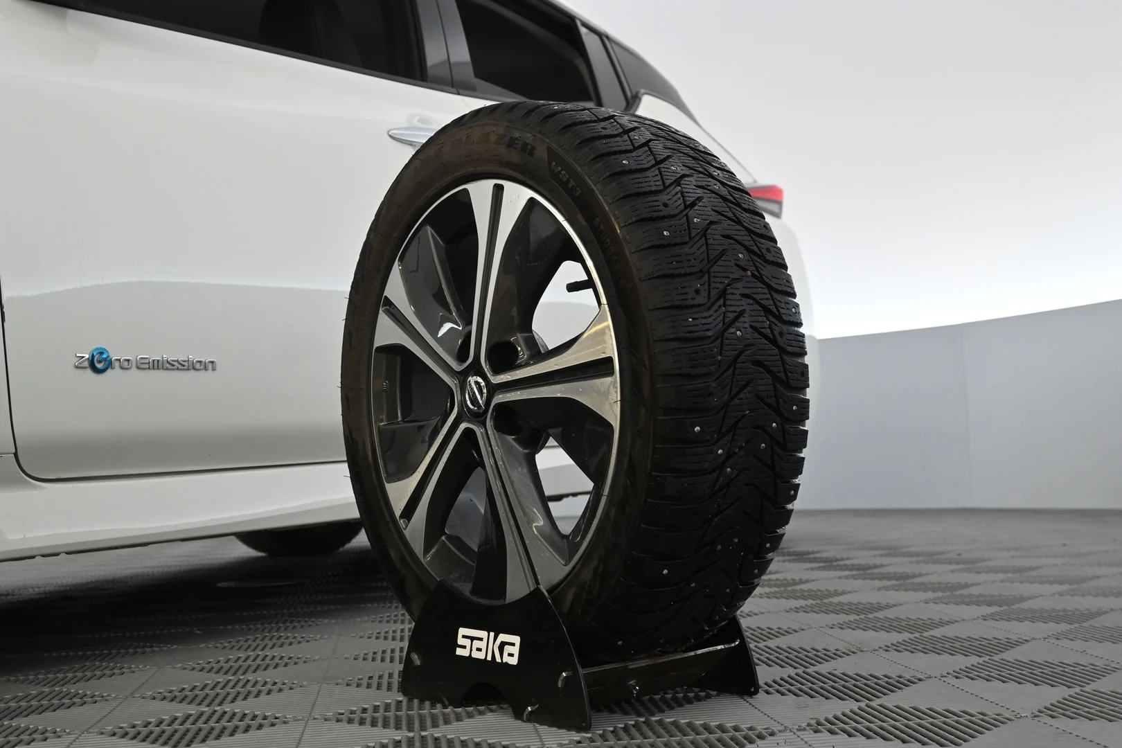 Car Image - 6BPvjBevMjGH9m6x8zpsWs