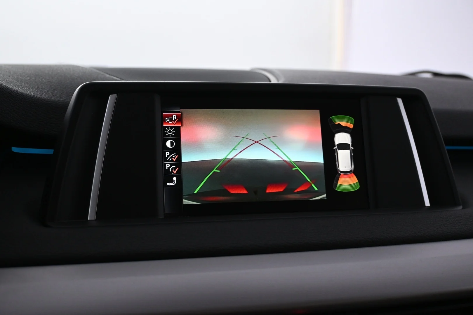 Car Image - 3BiXasRSgexiy3OvV16PDK
