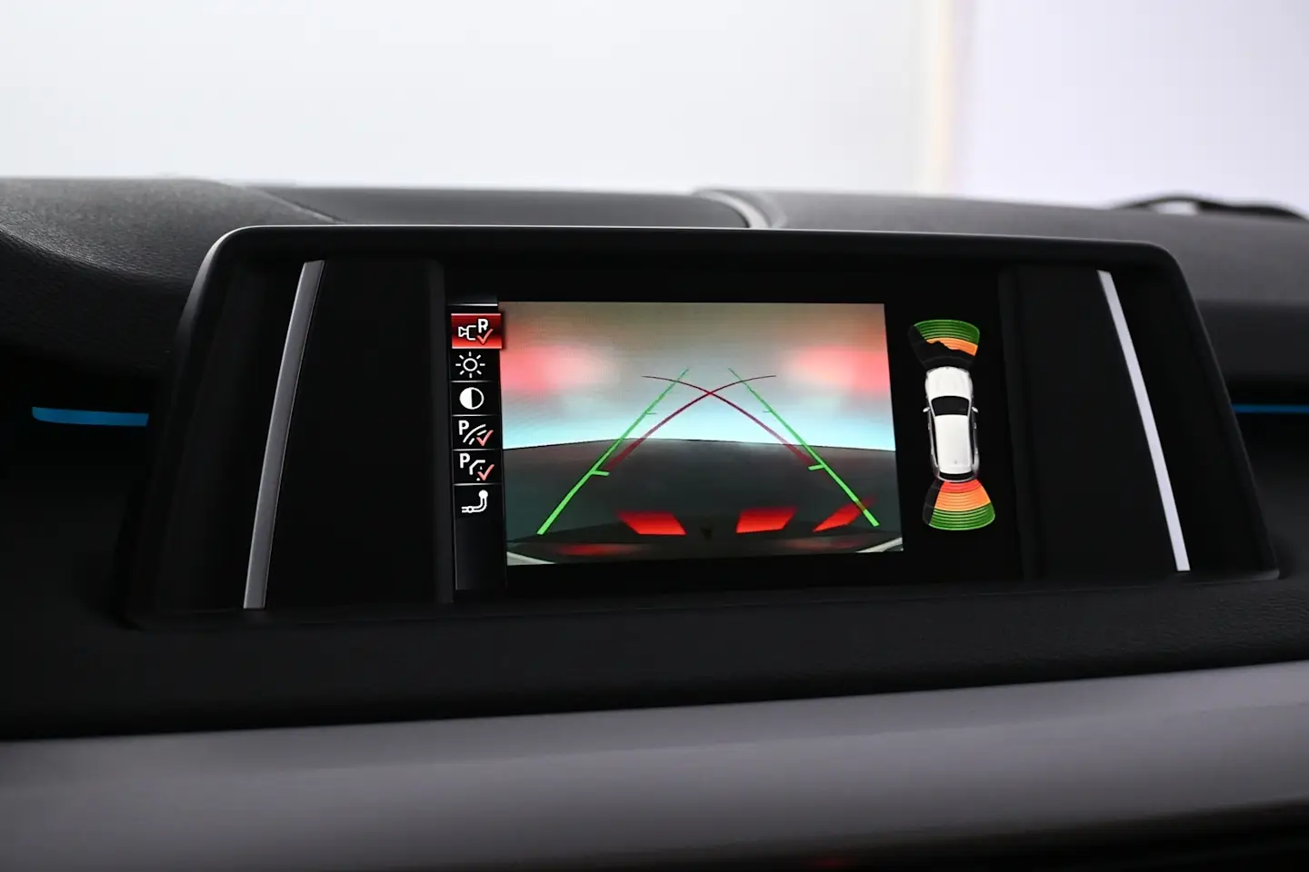 Car Image - 3BiXasRSgexiy3OvV16PDK