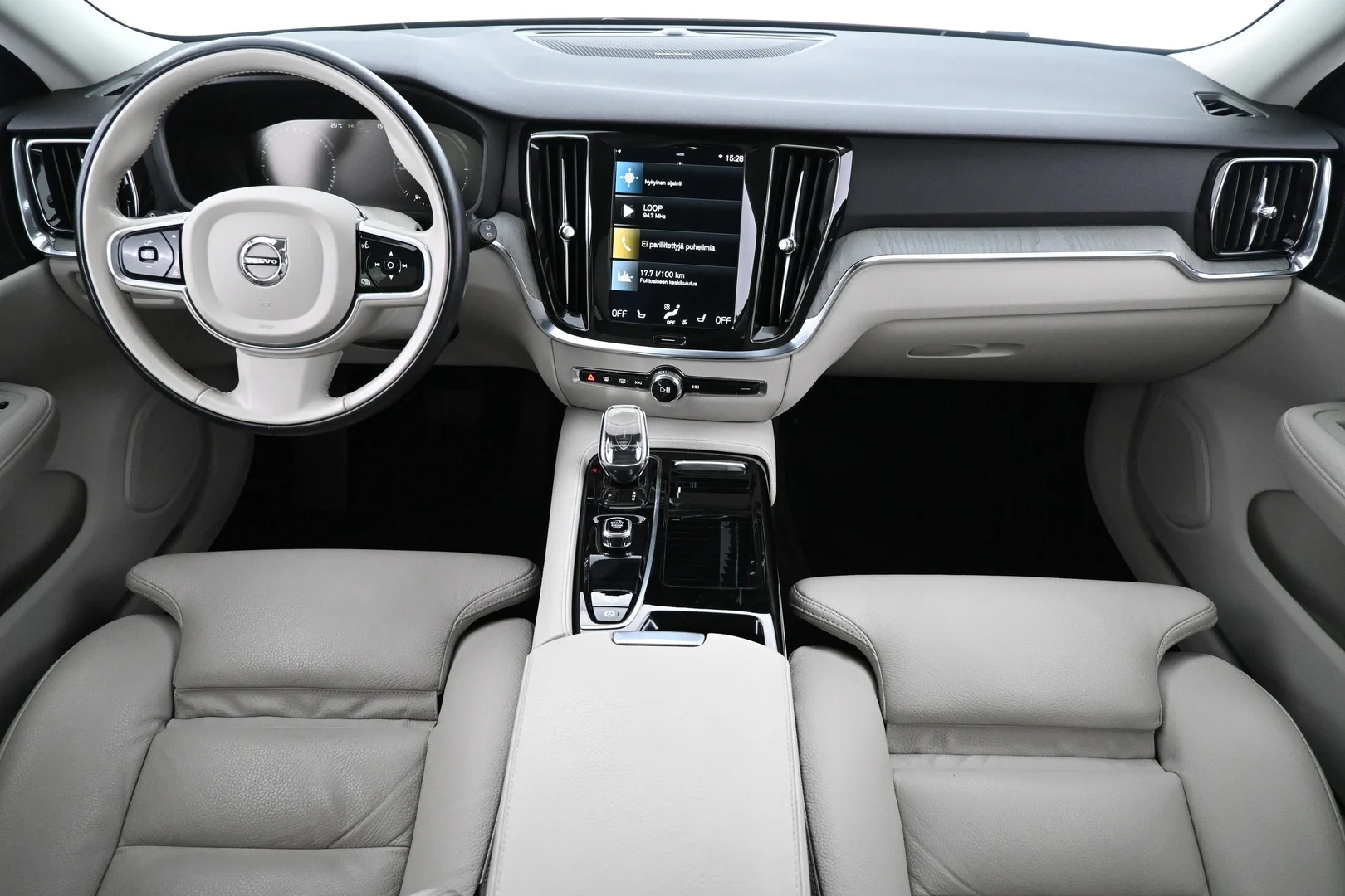 Car Image - BOeo3idWg761DcYUrPY8O