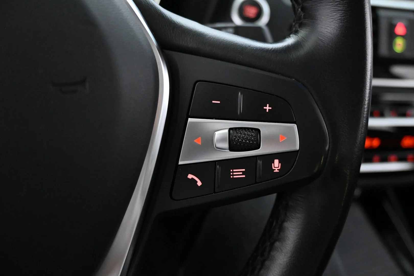 Car Image - 14DpfztxLfZ6IoKAFjaA1A