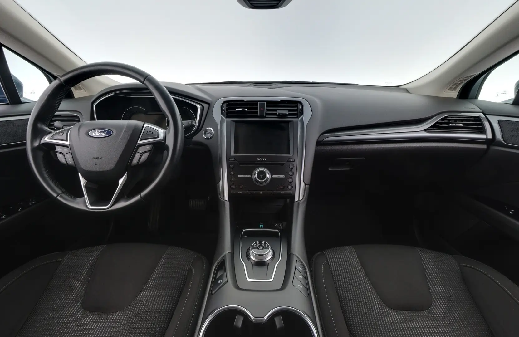 Car Image - vsaJnva9tDImxxAErayg4