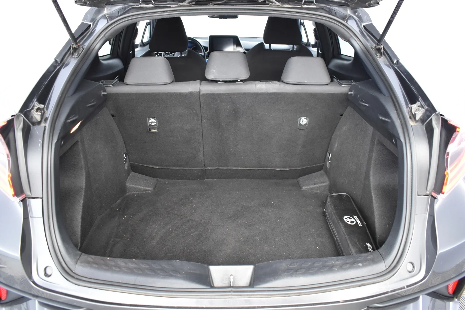 Car Image - 3quMX1RWbP2N8OP7FI2fiC