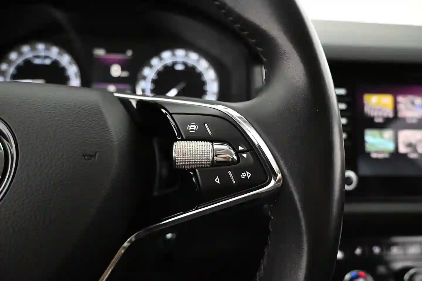 Car Image - 3nx2S78ilQhl3rLAELbaHH