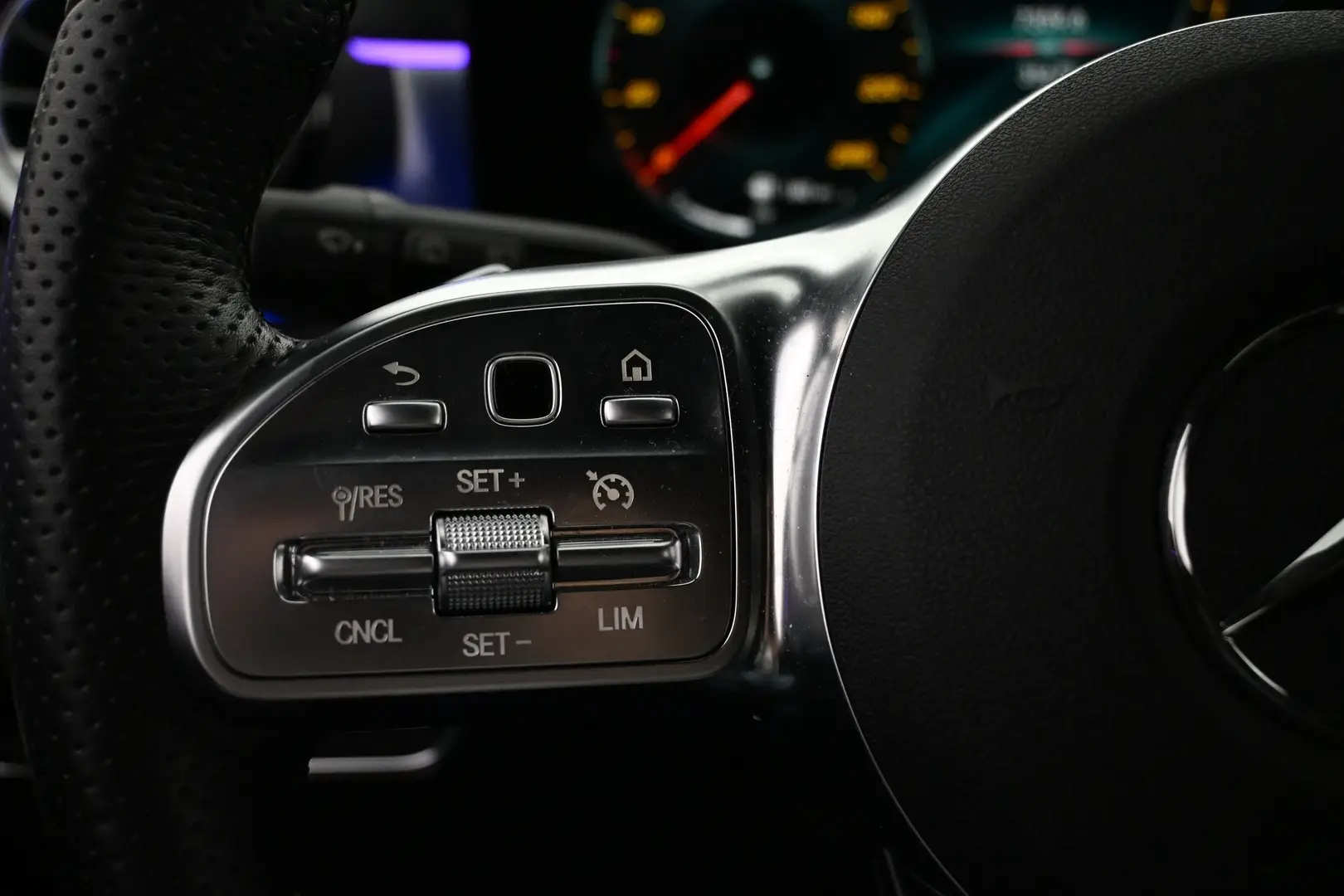 Car Image - 7rHjMQd6D6kDluwDMwBryG