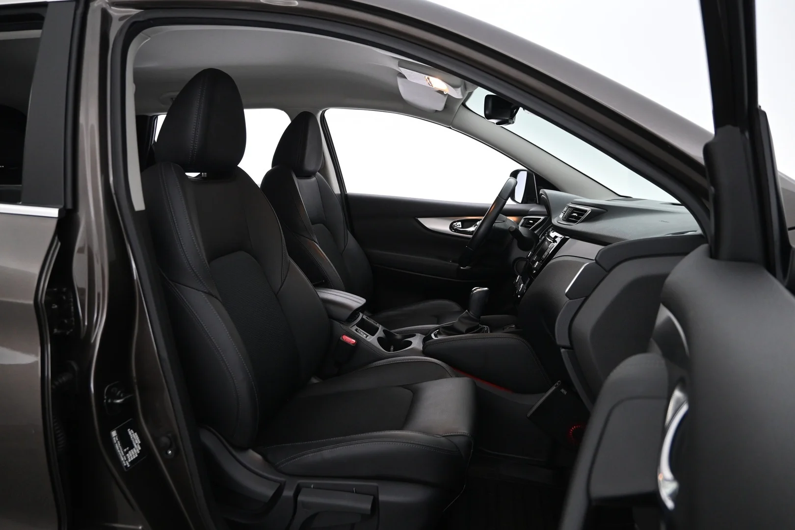 Car Image - 2bWF3Aeb6ZuNv8kS22admI