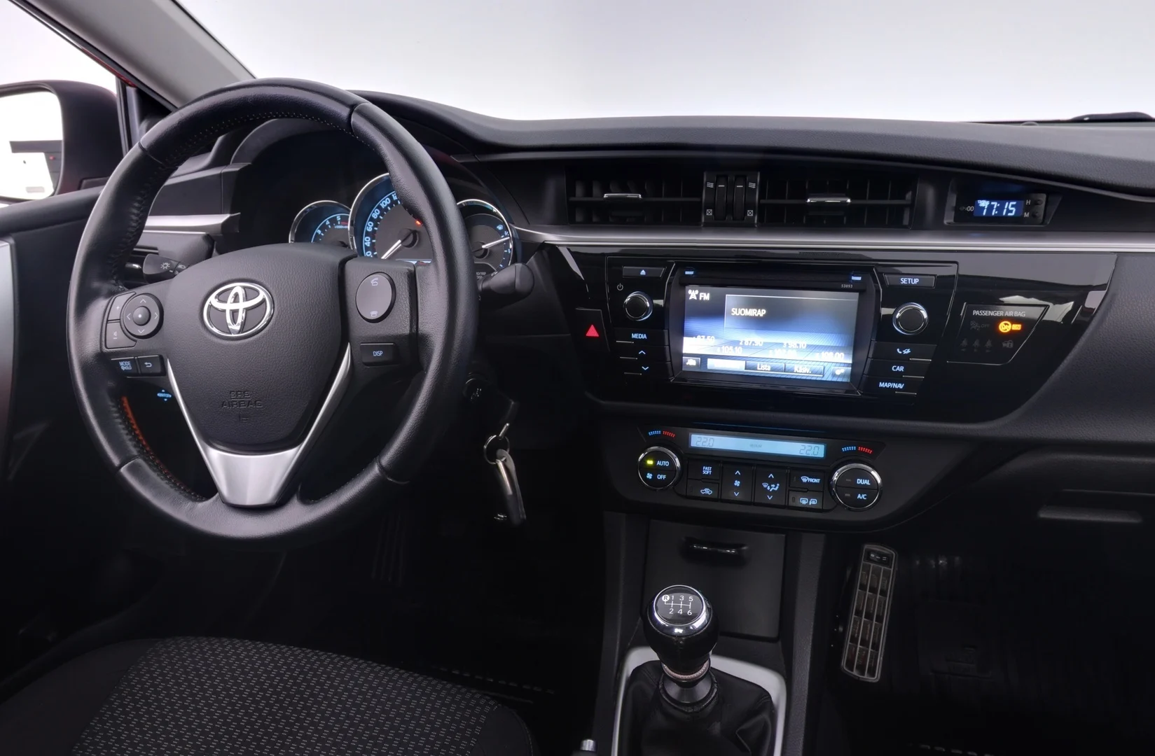 Car Image - 352tLa0KM1xLzKS5JYaJaX