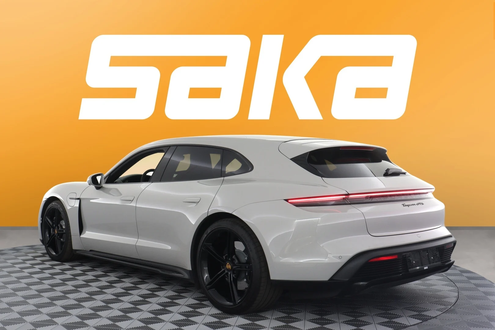 Car Image - 4W69zsXRGKb0MIkKd8bYUN