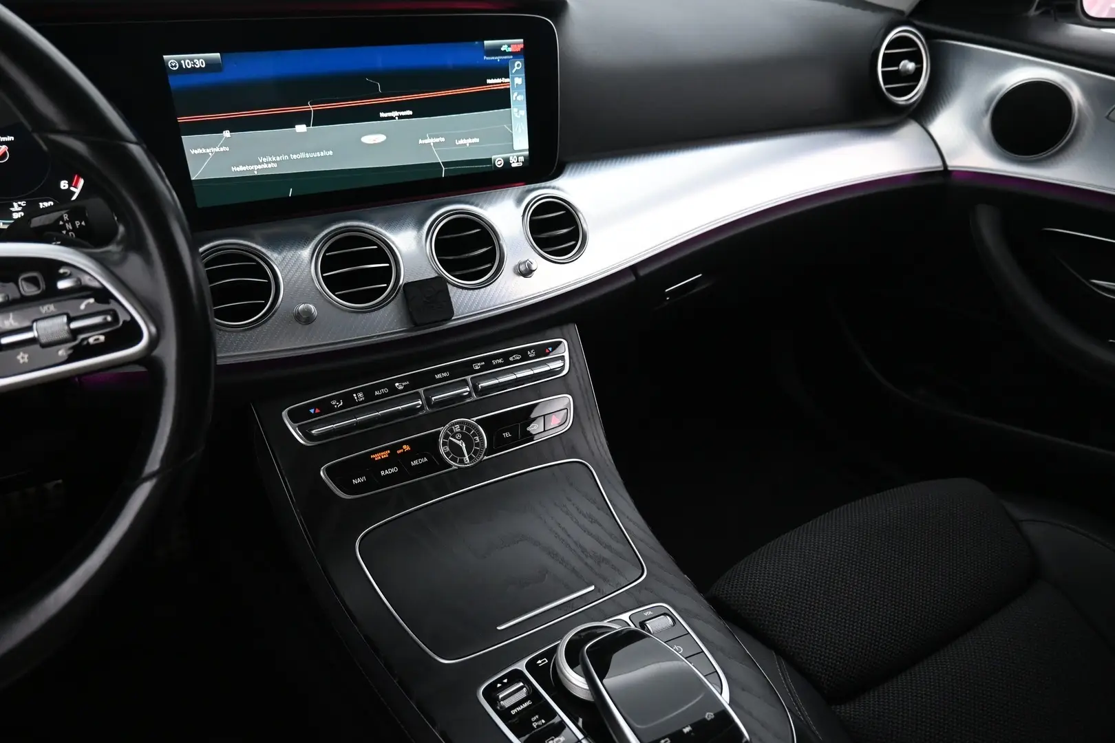 Car Image - 21YgWEP1tylFiEpQBIB64w