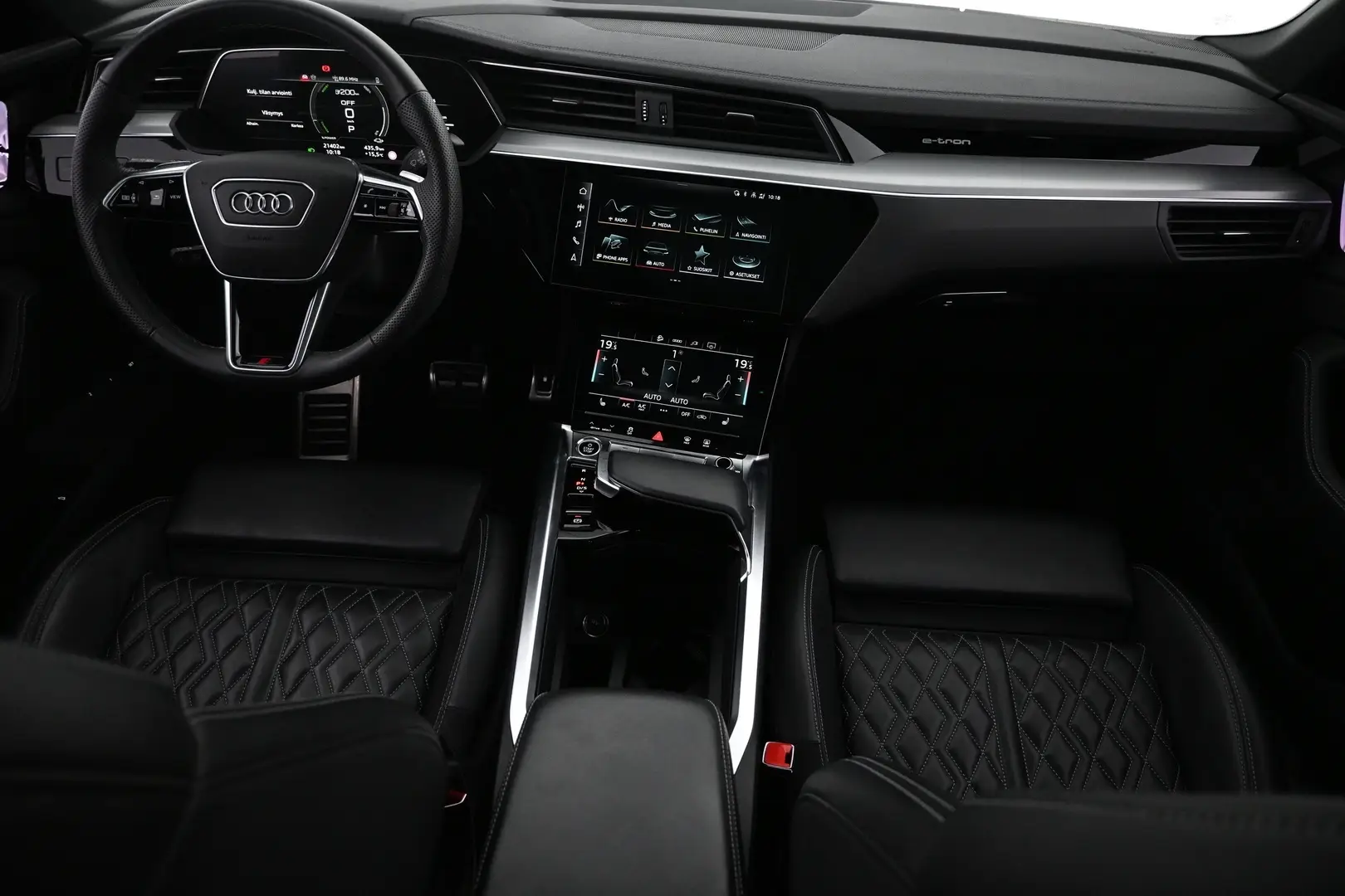 Car Image - 3A49QndwdEEC2yBbmC90lx