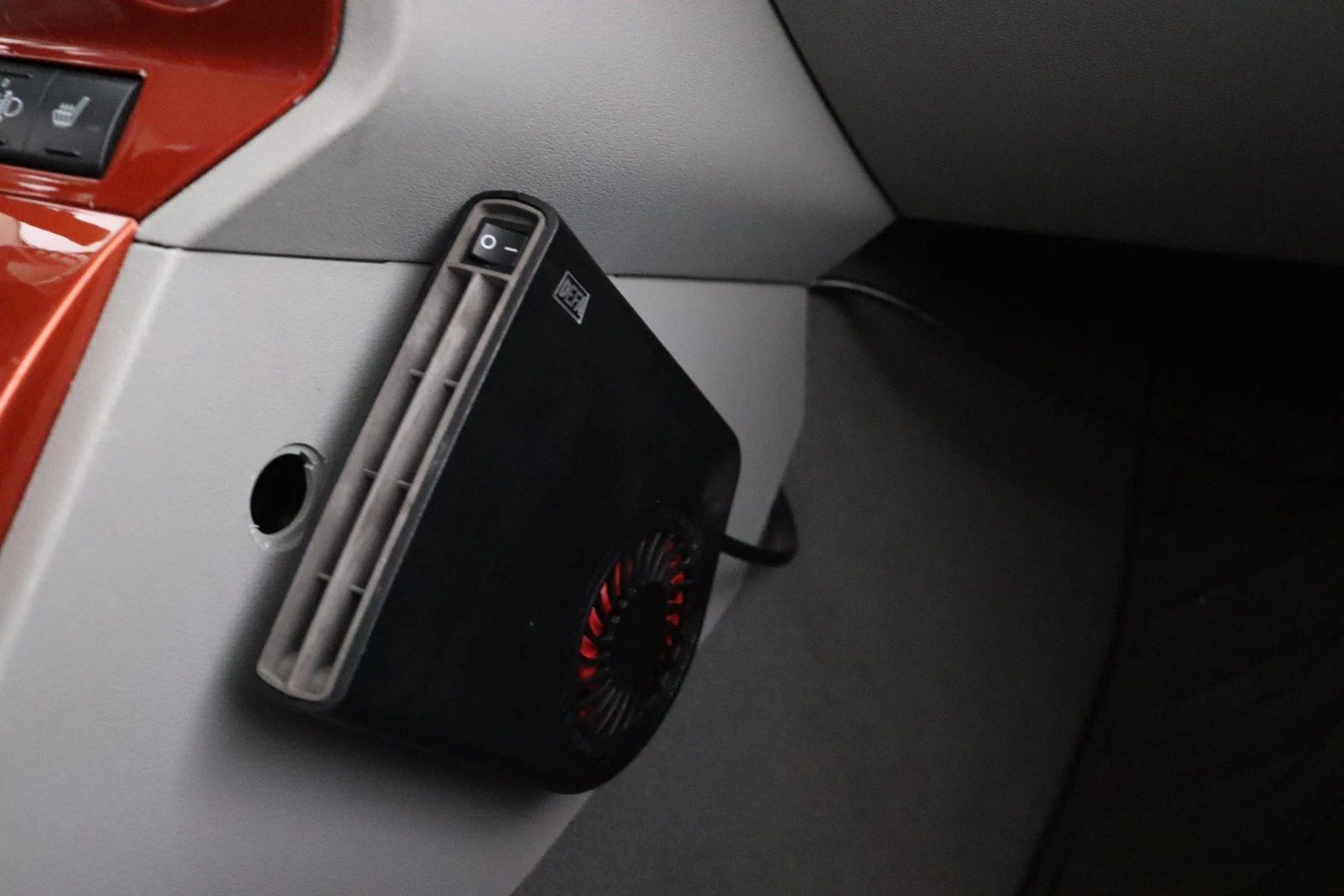 Car Image - 5NiziwLjy2r9QB7dE3g8yx