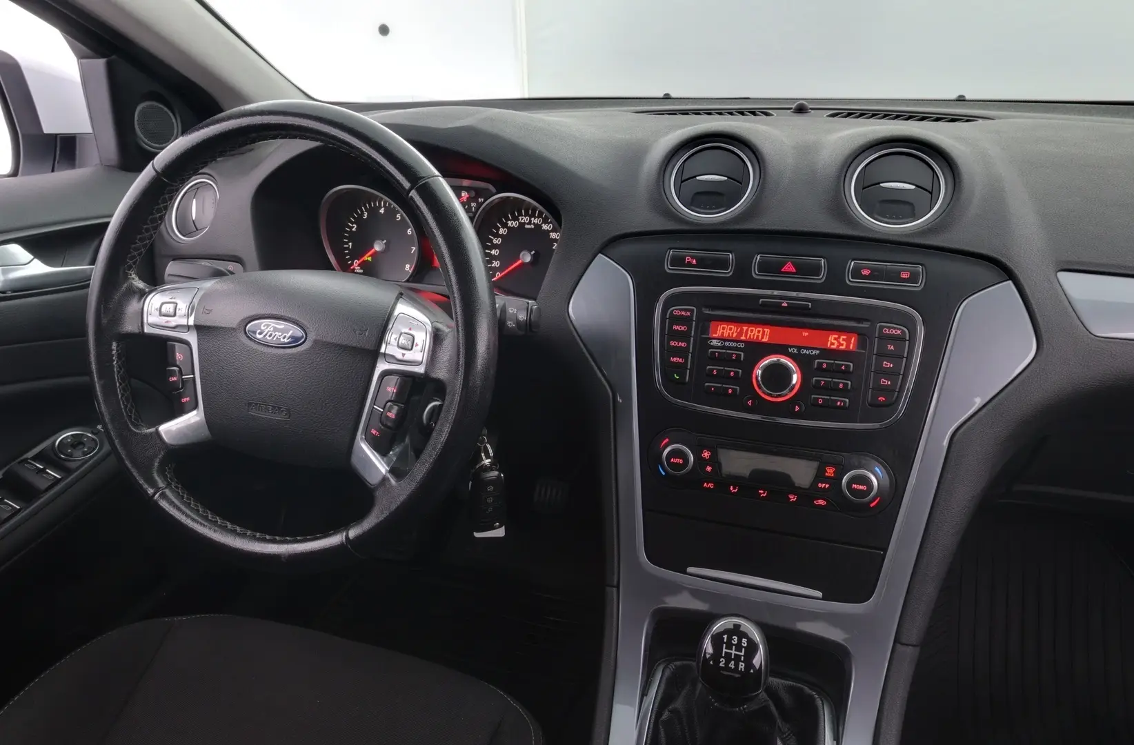 Car Image - 4hF0QaqVHpNd8p5kXKGtJR