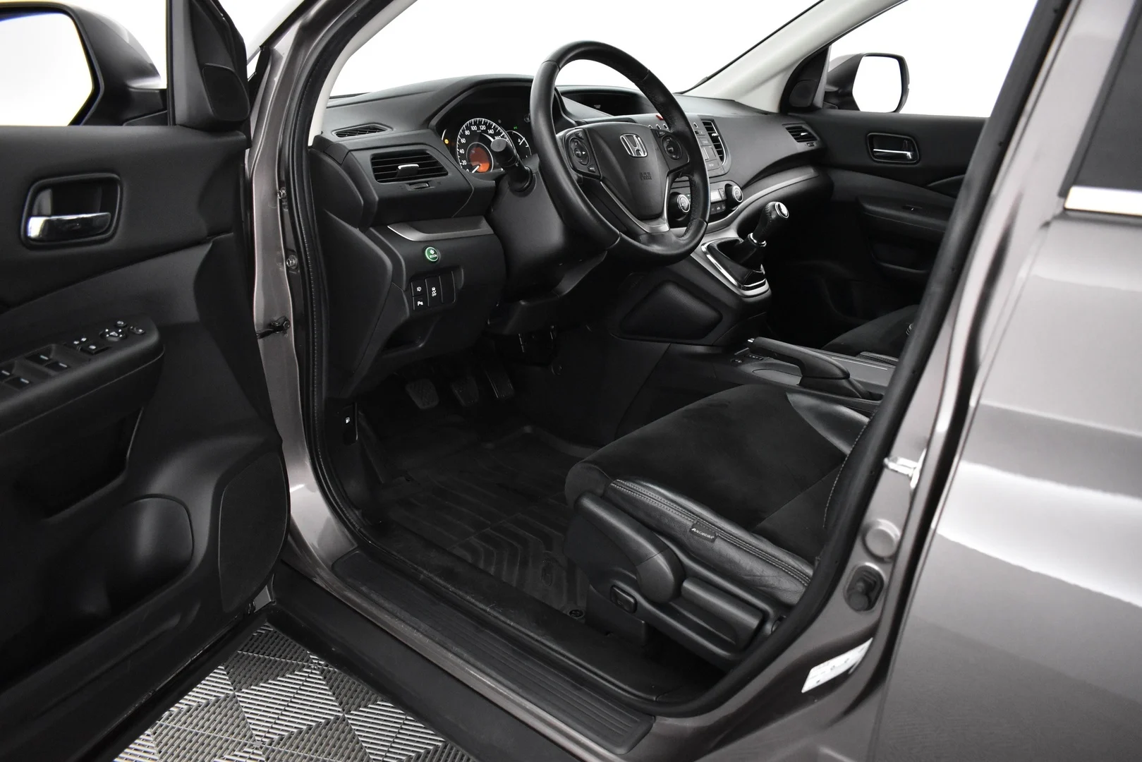 Car Image - 2wkQk05WR04sUfea980Frf