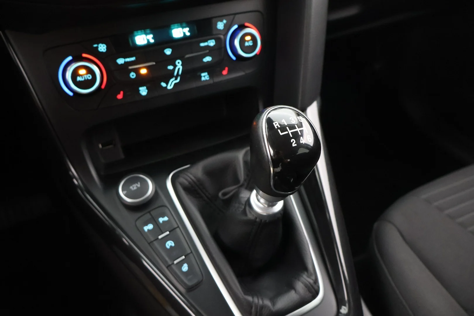Car Image - 11R27Zr1l7OBbxO5PedxDG
