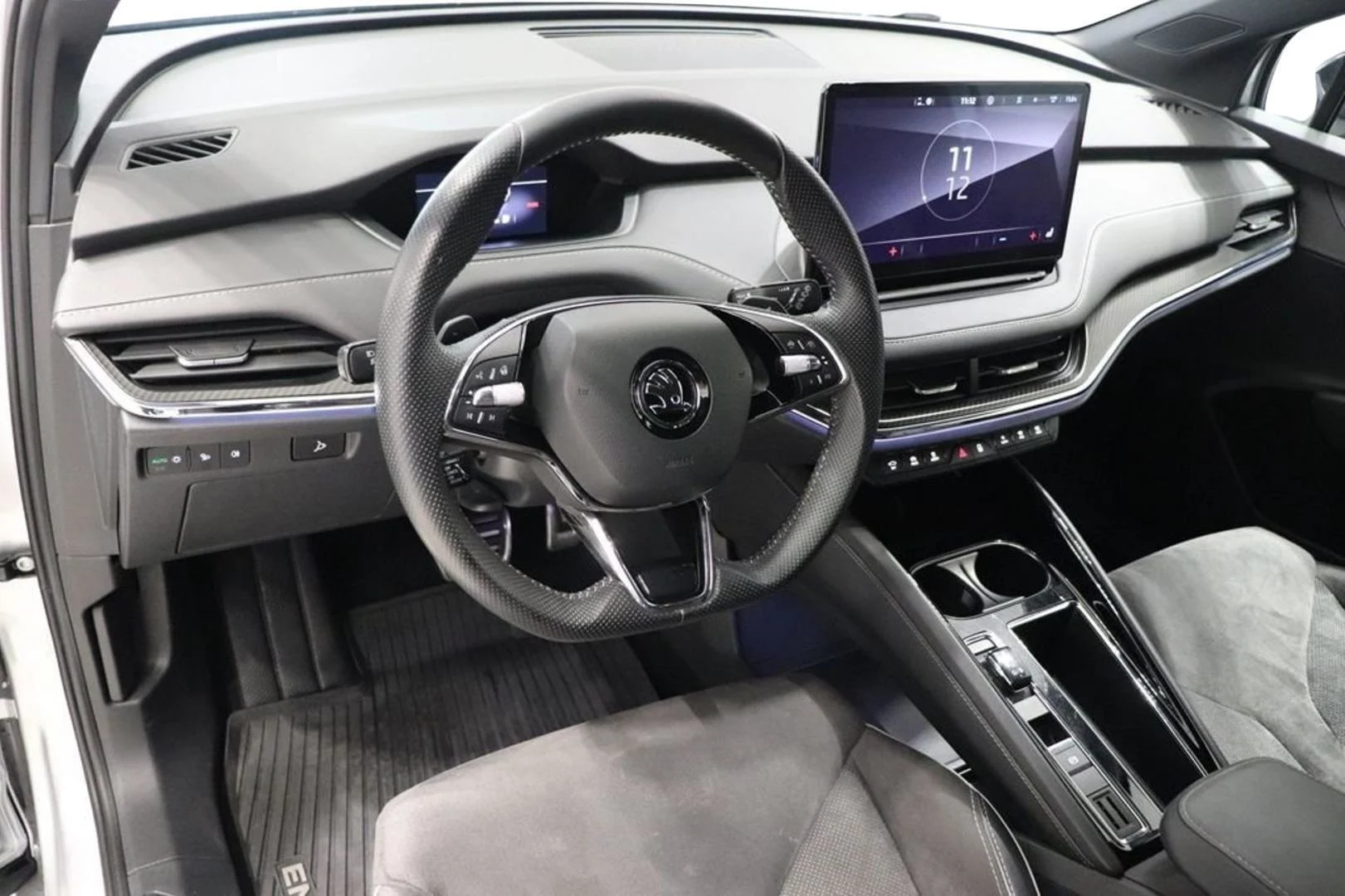 Car Image - 6zw98phfxVoDFIaFWgpNbz