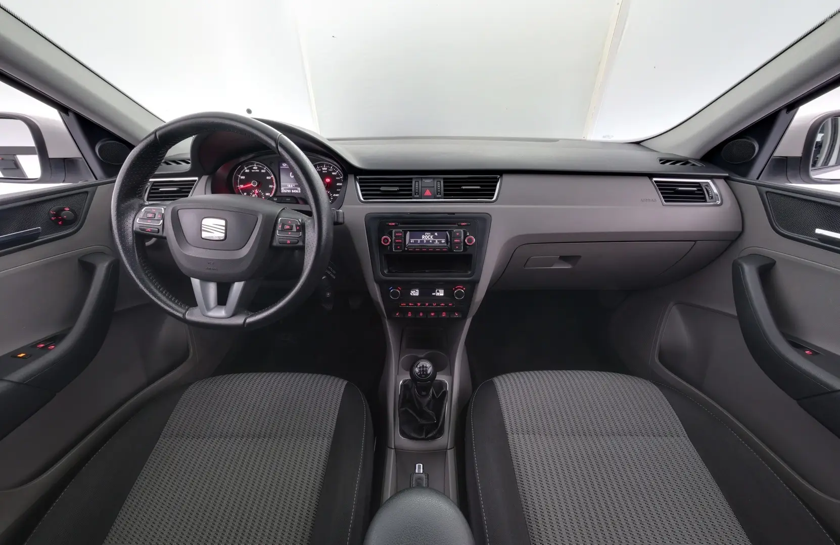 Car Image - 5xdIWzBOo8OG20oylUAsgr