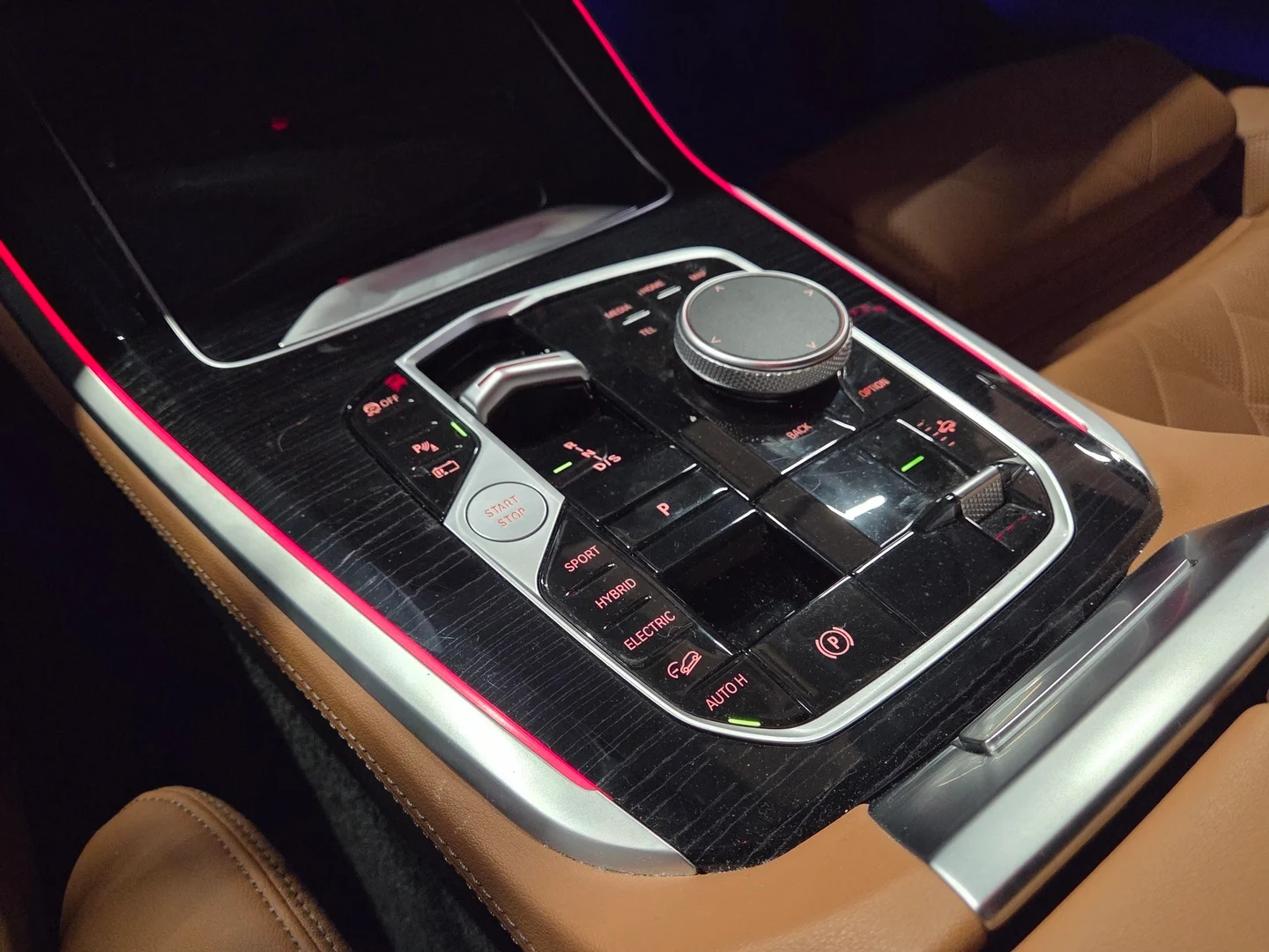 Car Image - 5BIB8l7JJWGrlnGveUqabe