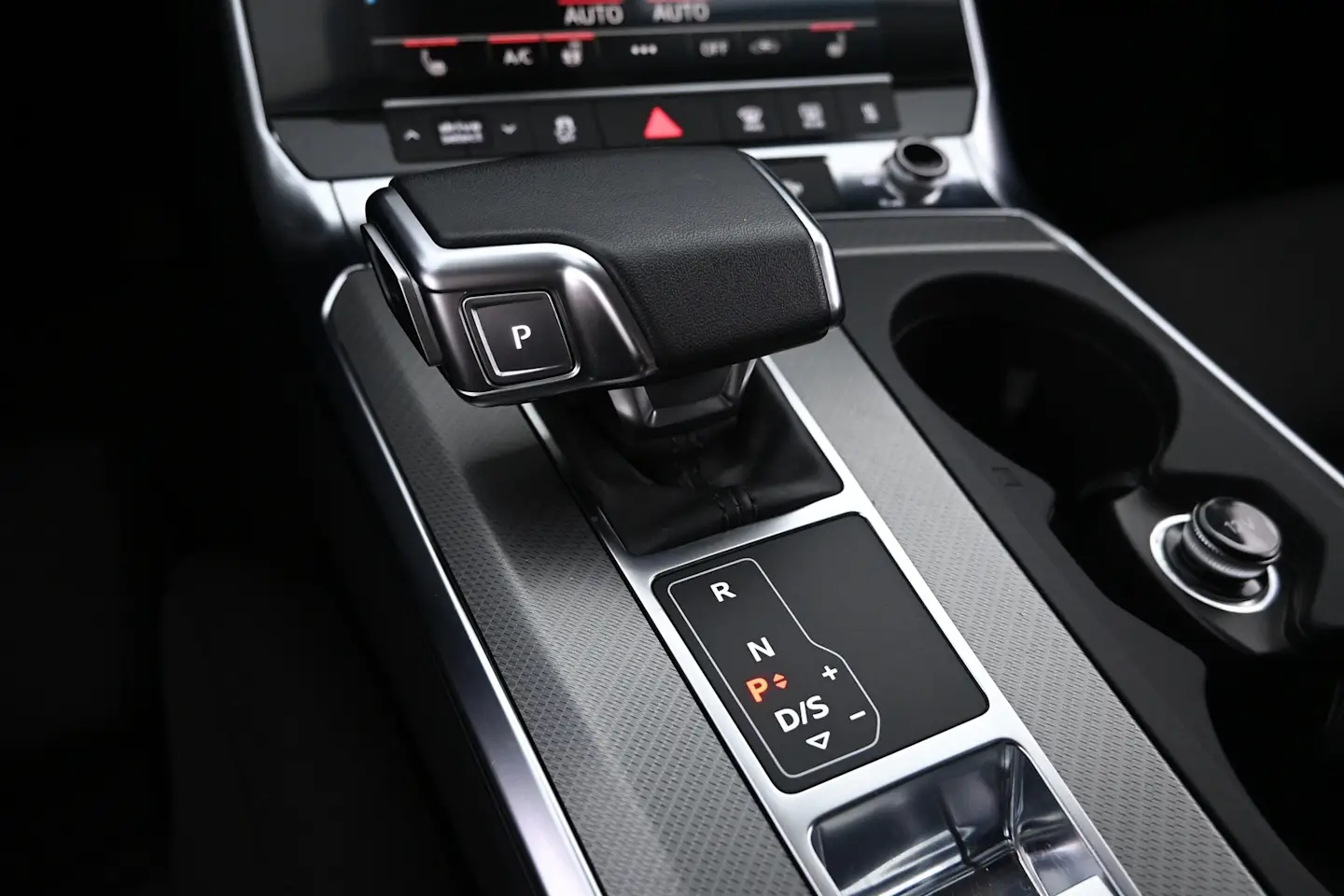 Car Image - 5dnJBPd3tD1xa3XuLfCe4i