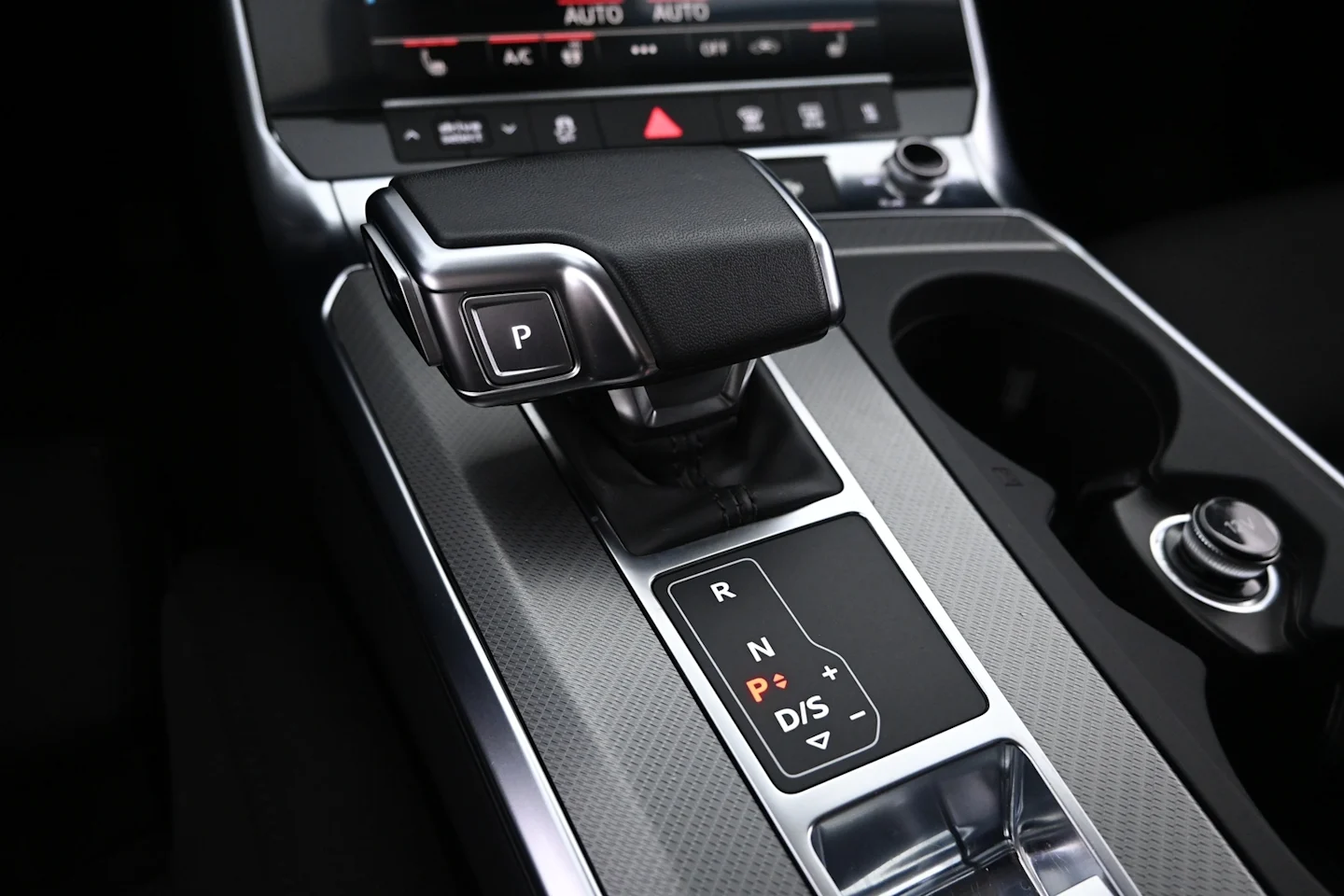 Car Image - 5dnJBPd3tD1xa3XuLfCe4i