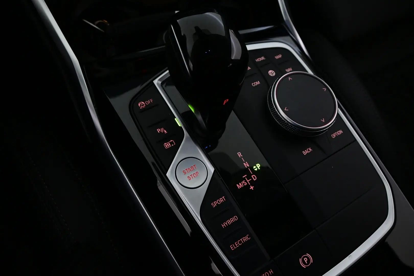 Car Image - 6SpNmQ2owFxOvaELt0pdVG