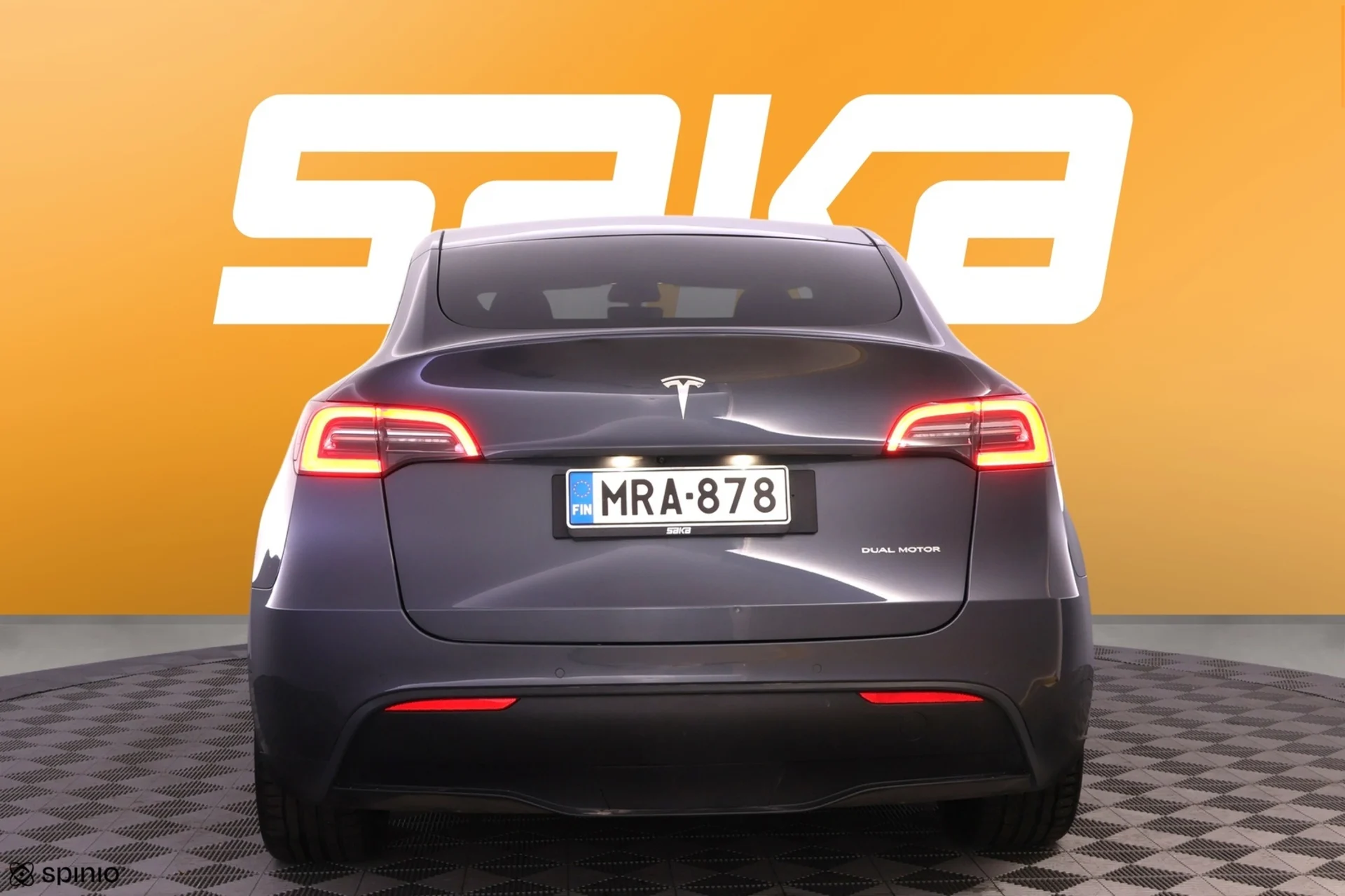 Car Image - 4WX7QM9YNSiOxqeMuRD9uU