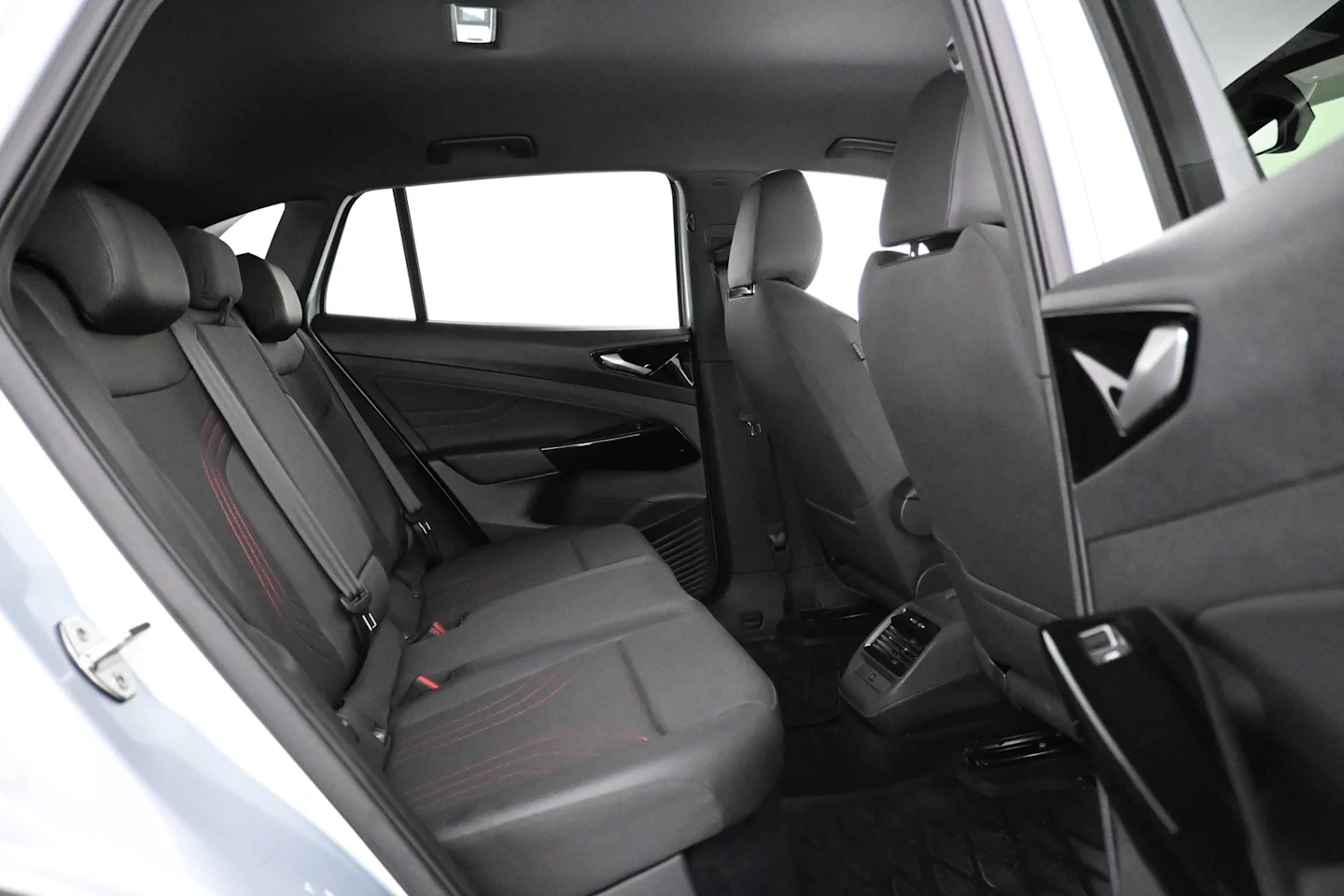 Car Image - 6QL8slahK0DDufe0LC897v