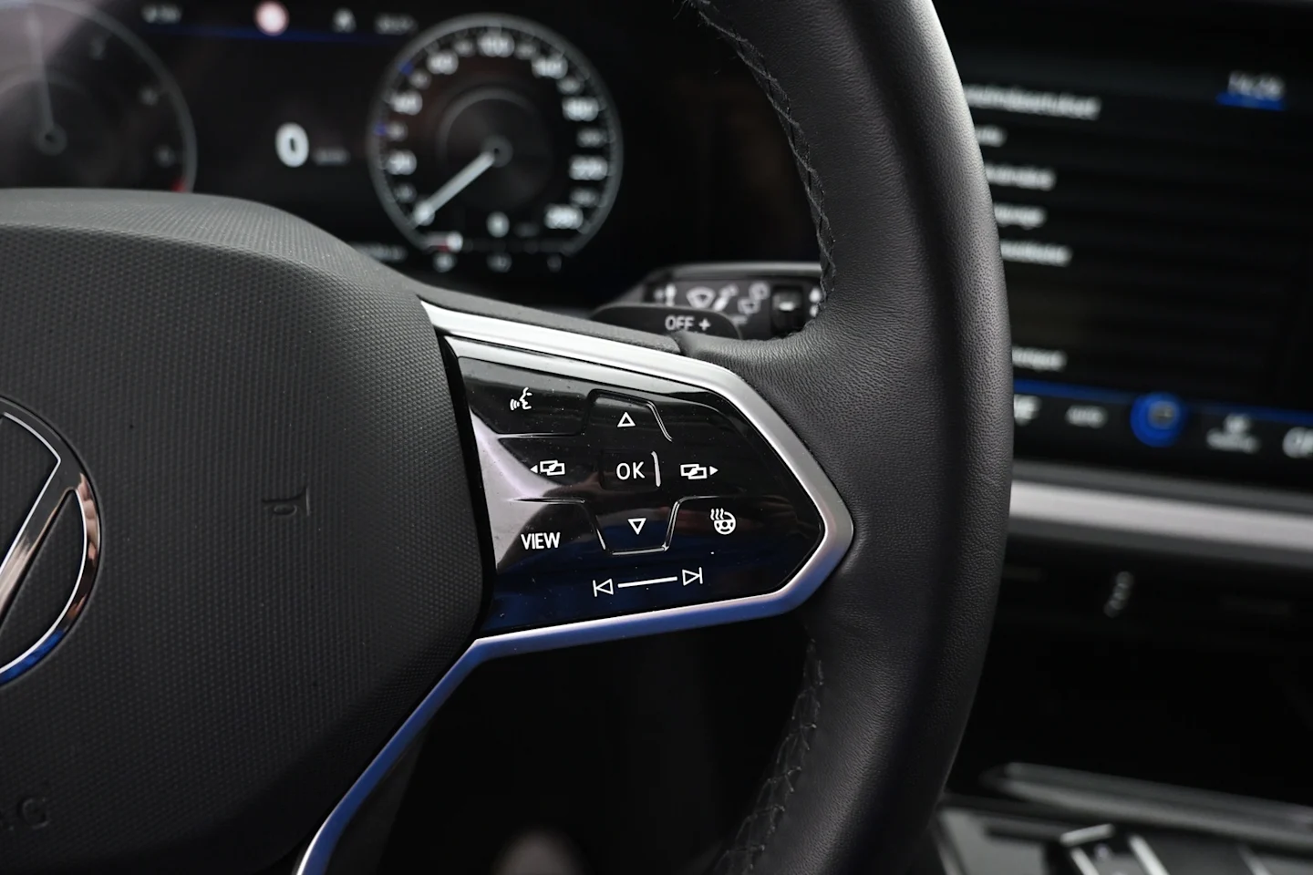 Car Image - 5IUb6rdutDkBEK2sGv5Fec