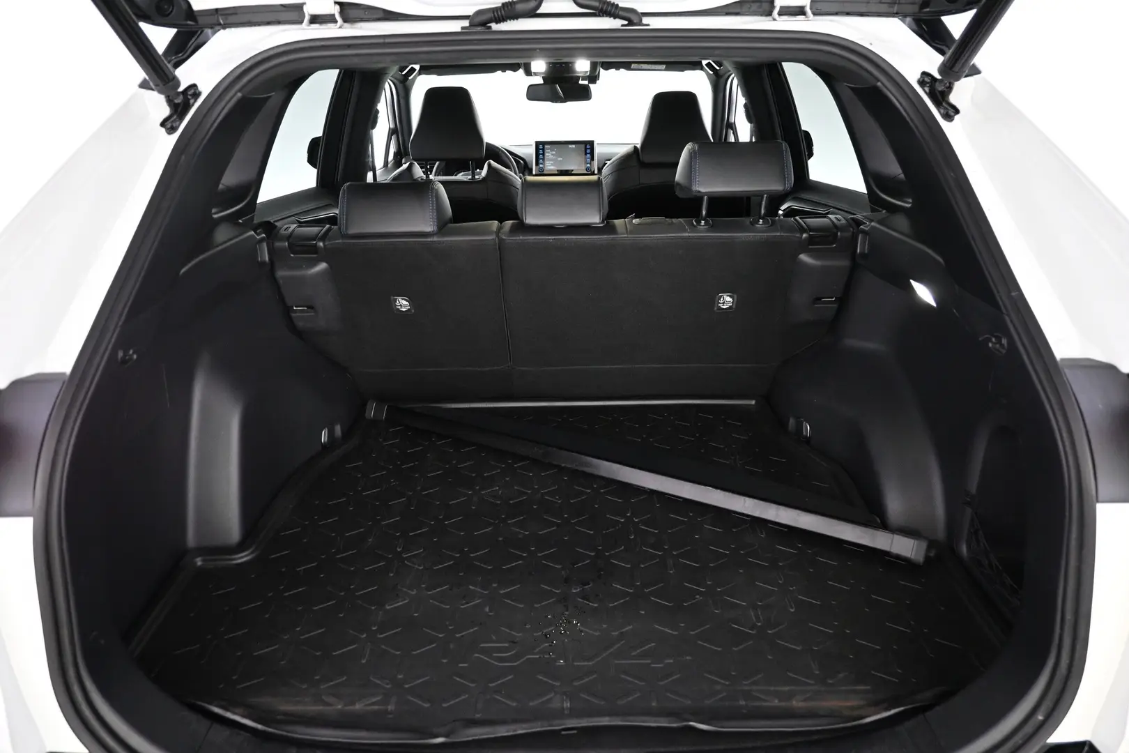 Car Image - 5rki8gMukpOOveBlMHOIK0