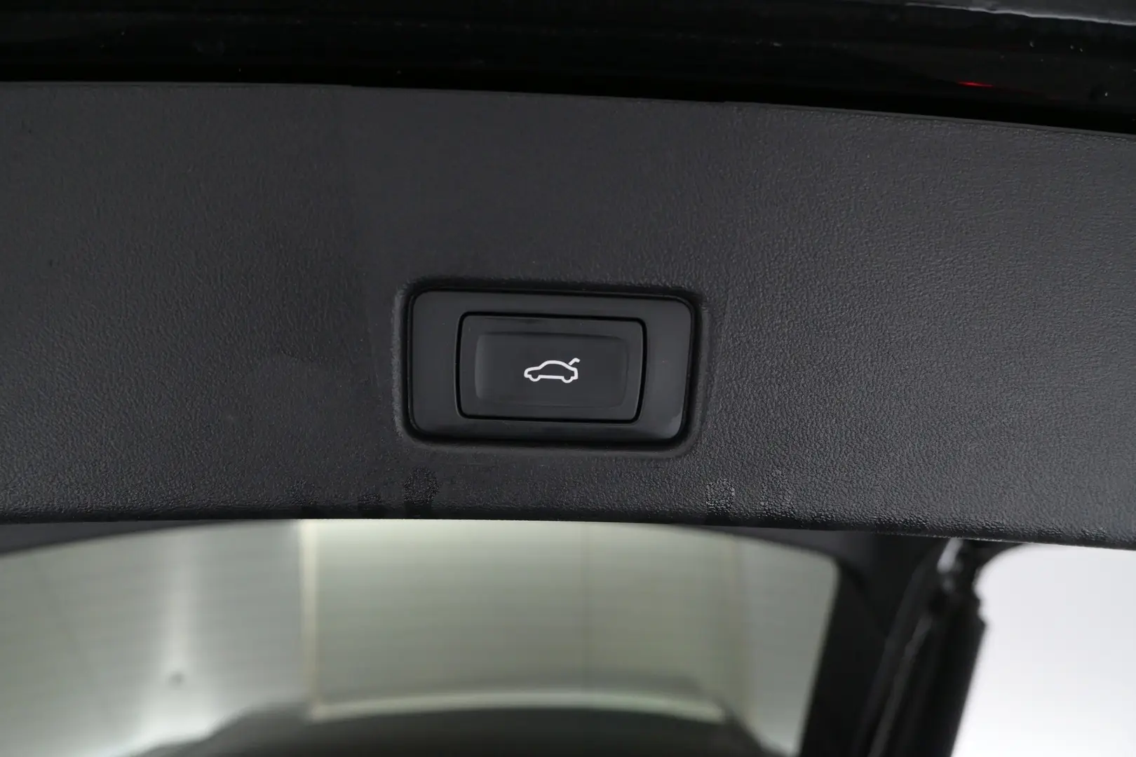 Car Image - 52hNazptXPqKBTUrrDbVhP