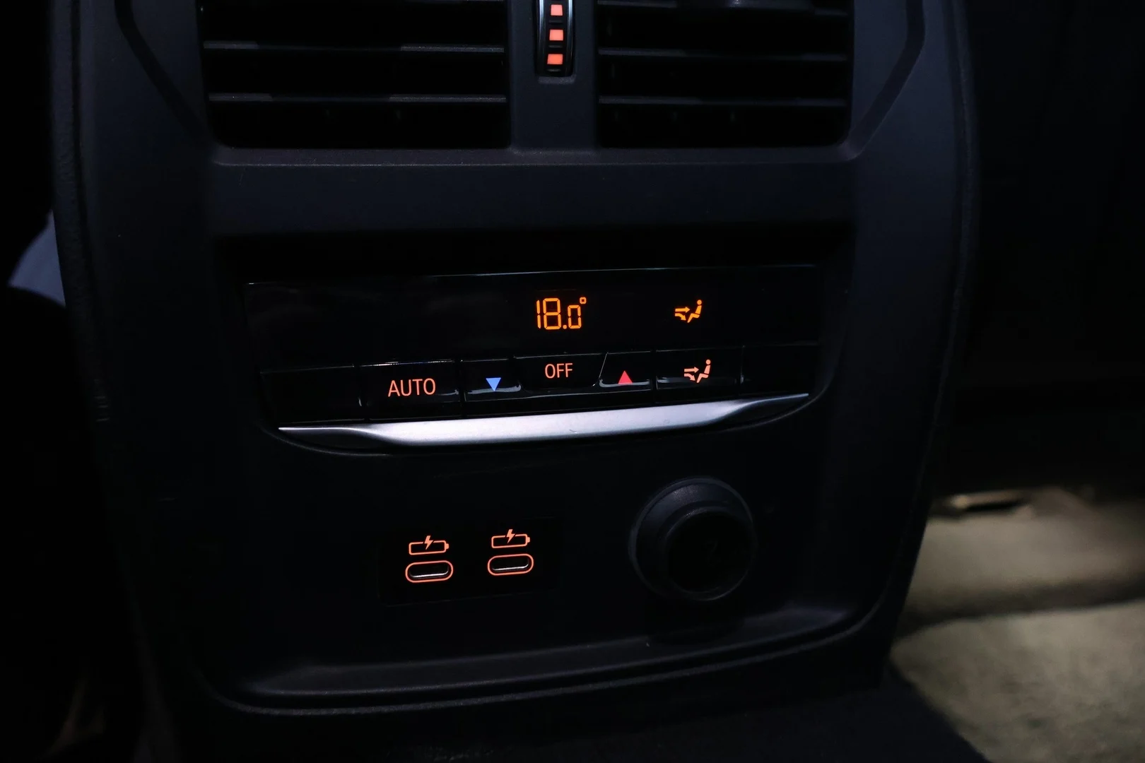 Car Image - 2BZtqYyP1rwumNuuMzX4pT