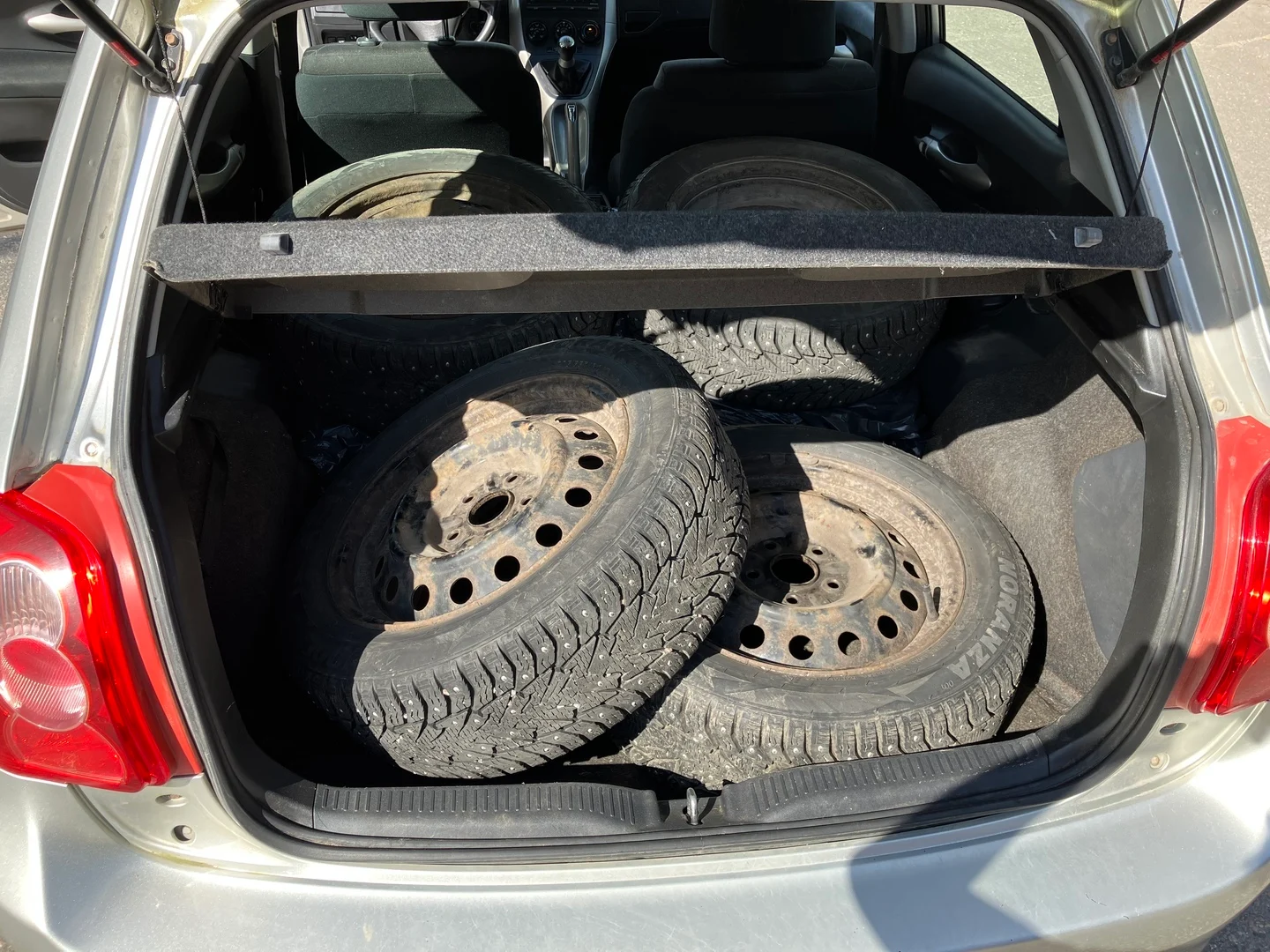 Car Image - 2rD78yTmOlVrgECNfAahNT