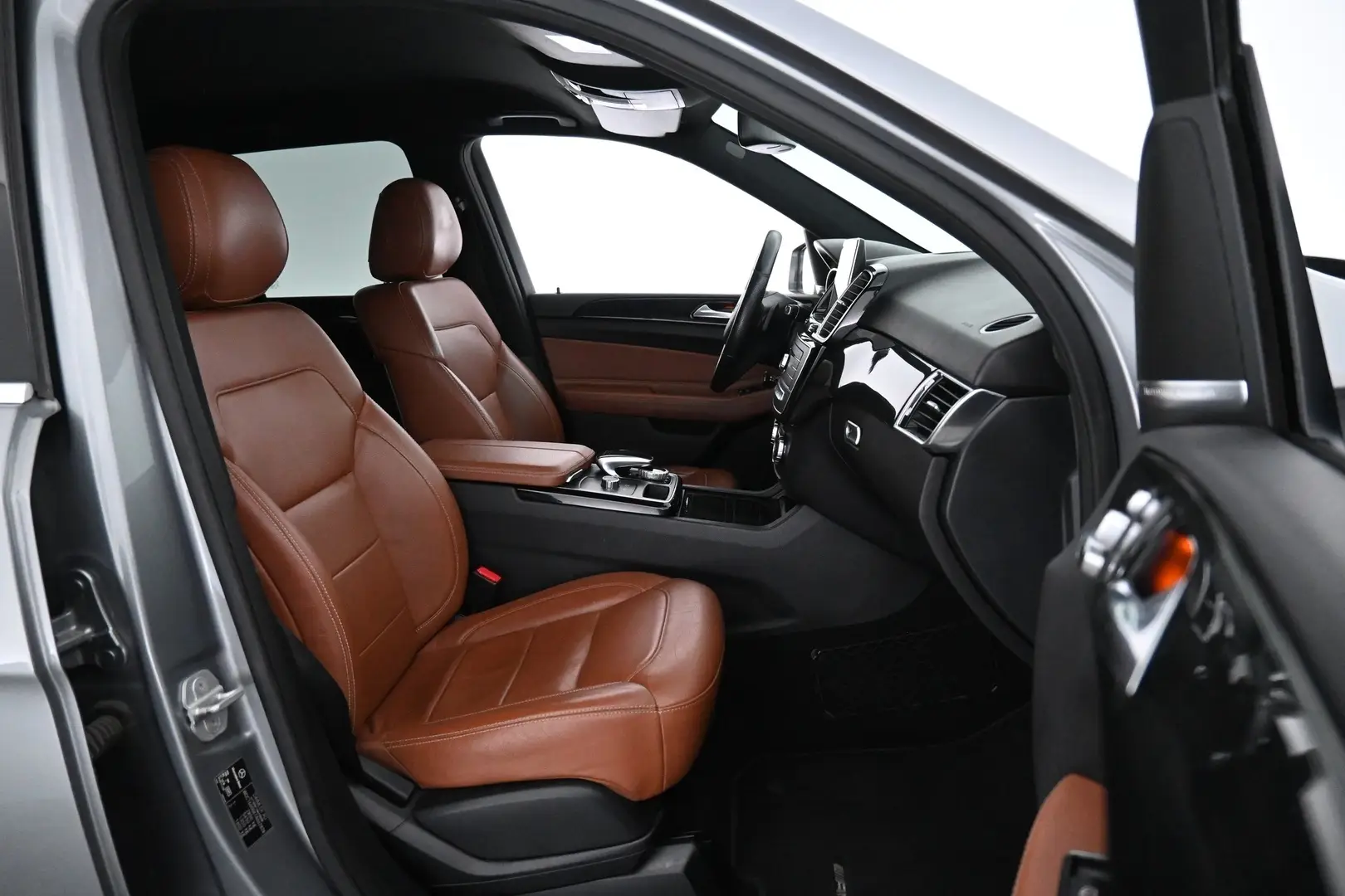 Car Image - 48q6xSqn4uulk5SGxpsdjL