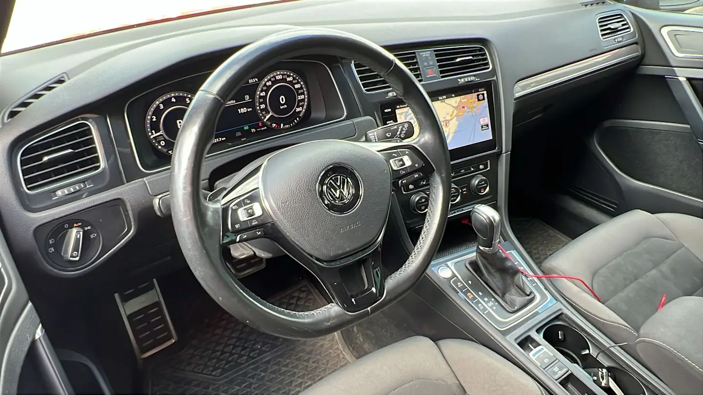 Car Image - 3ESnUwdMVgnO9mYlT9yH79