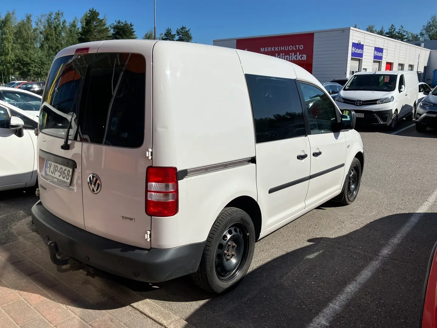 Car Image - 6CHURpyNXlfU8PiH58UQYd