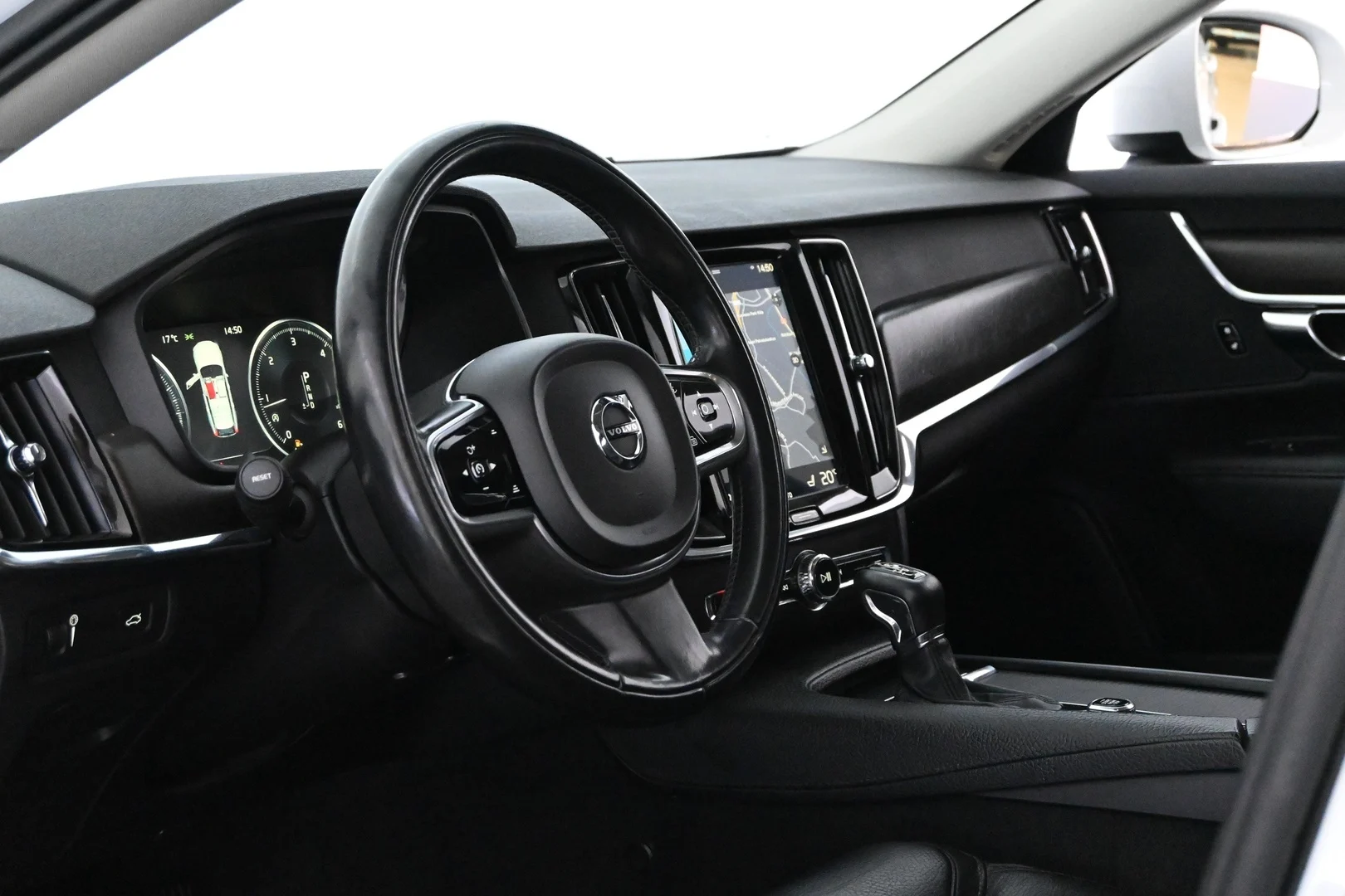 Car Image - 1BuYHhNo5KjzOEbiqFwzqp