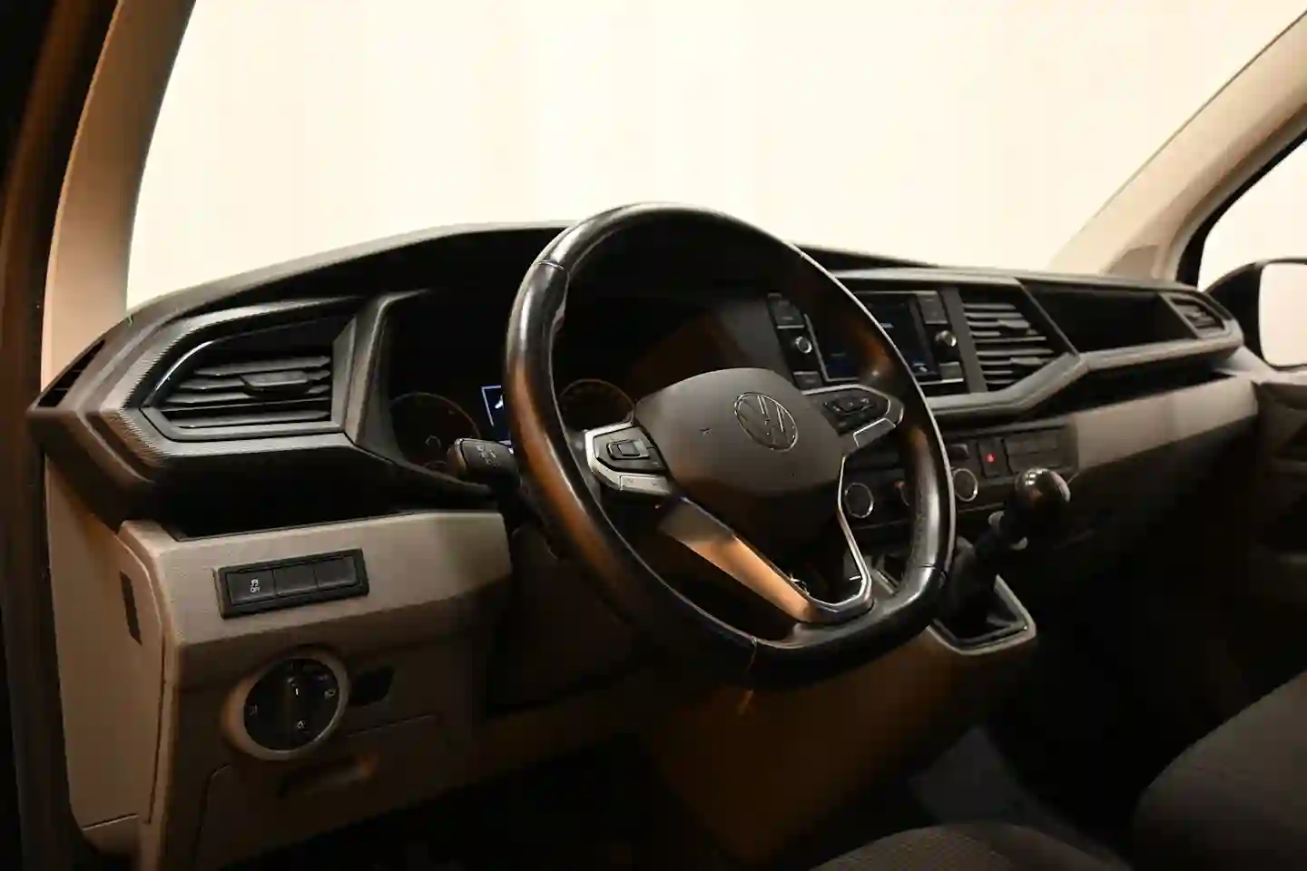 Car Image - 1WtrUIRgO7mnG5b97D6WgN