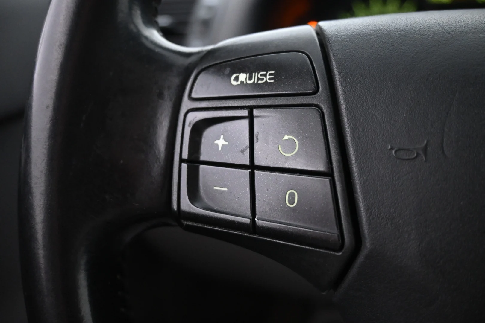 Car Image - UijPY7h6xr7E59Tb2Cs9N