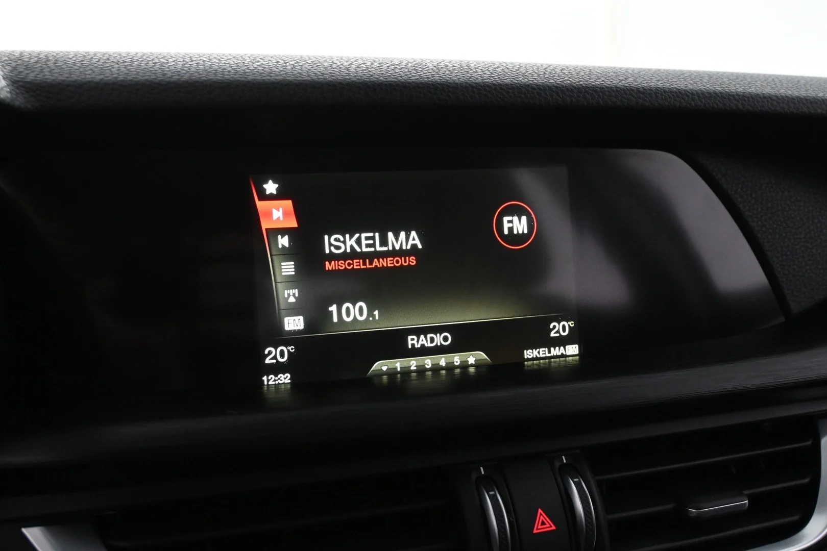 Car Image - 4Ge4Ri8XGkDMDgJoeSroFw