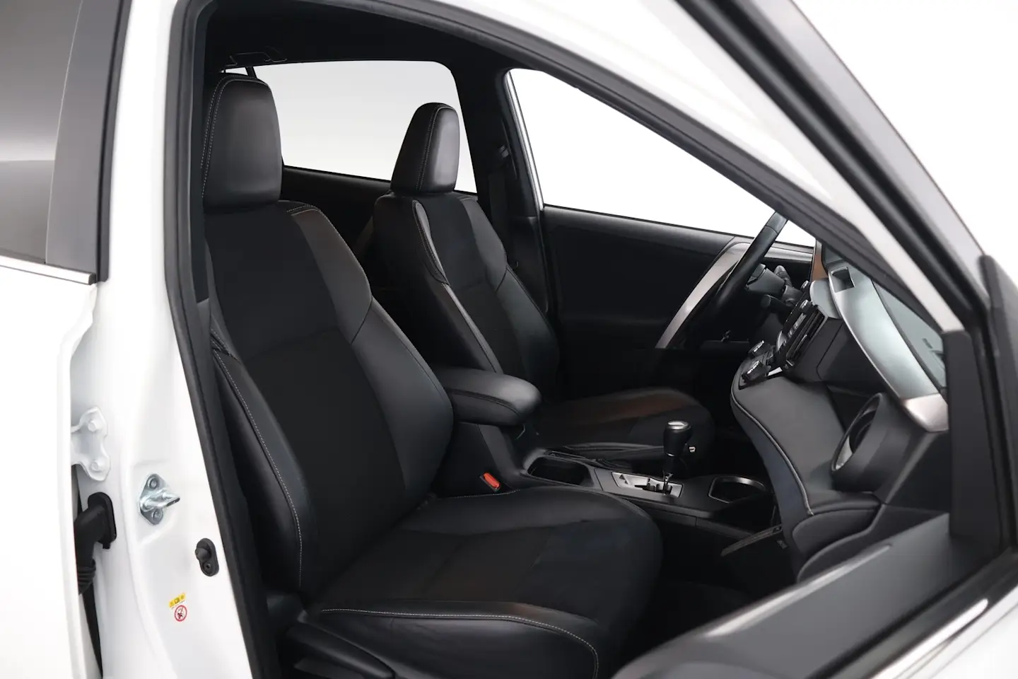 Car Image - 33u21X6WCk7S8zOY34Rl8C