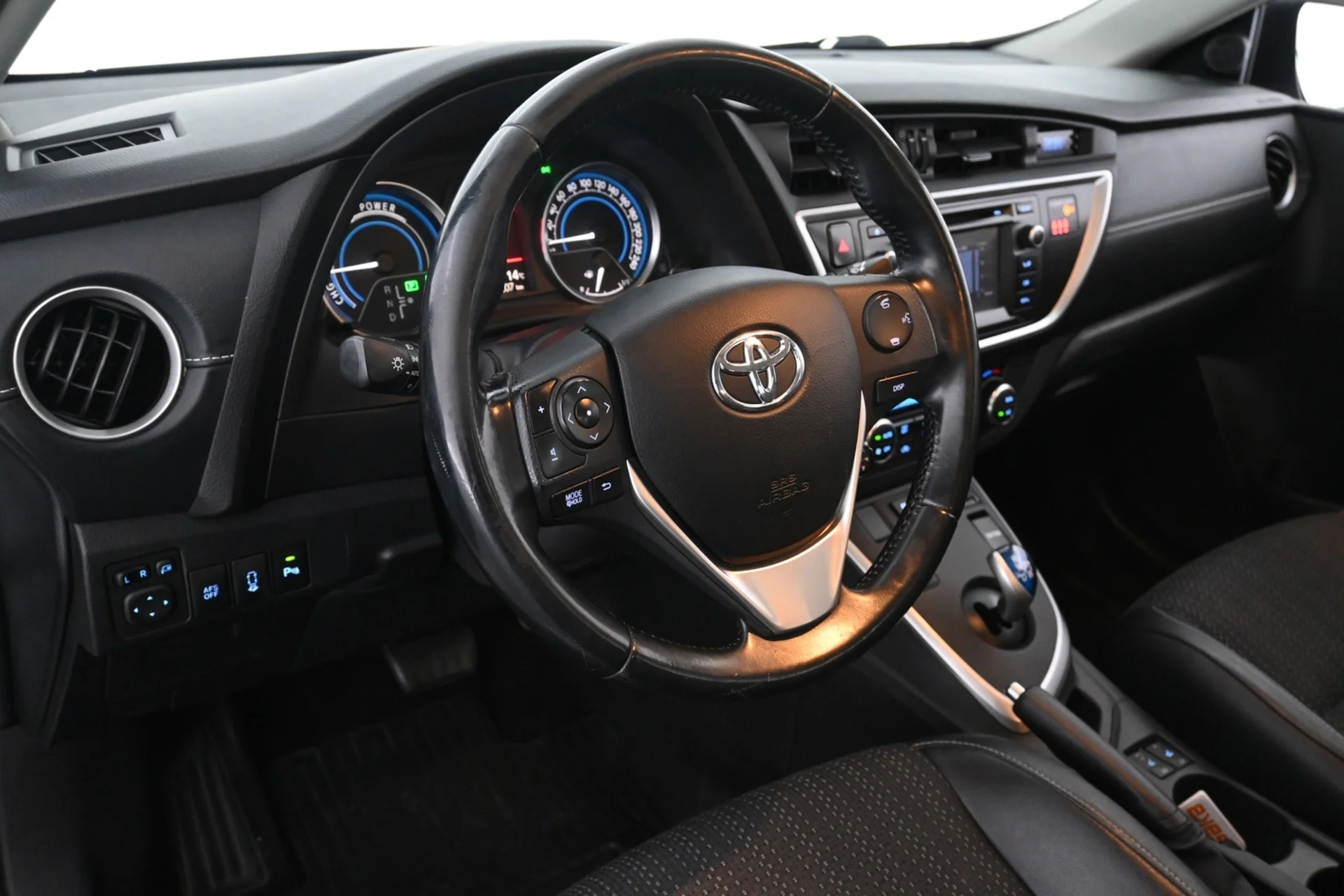 Car Image - tWwRIsUF6tVy5L9bVQ7KU