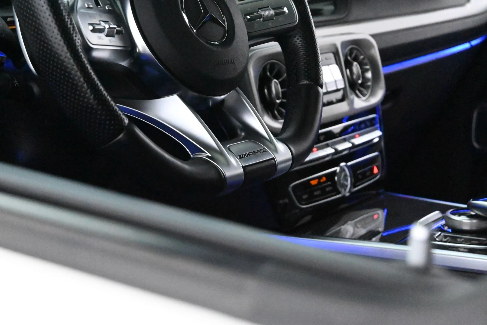 Car Image - 8kmo2s4TWgalzQiYLr5f6